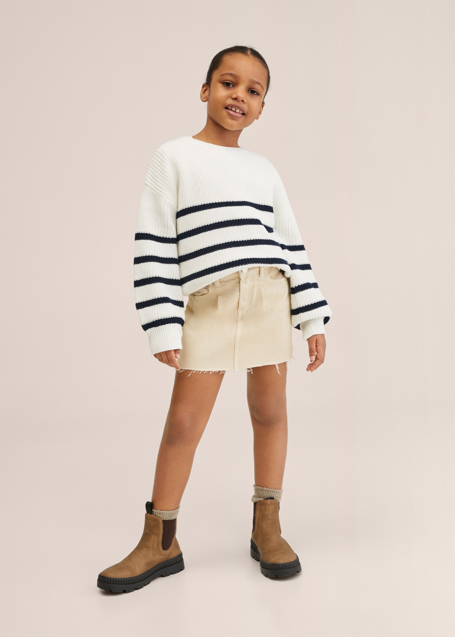 Striped knit sweater - General plane