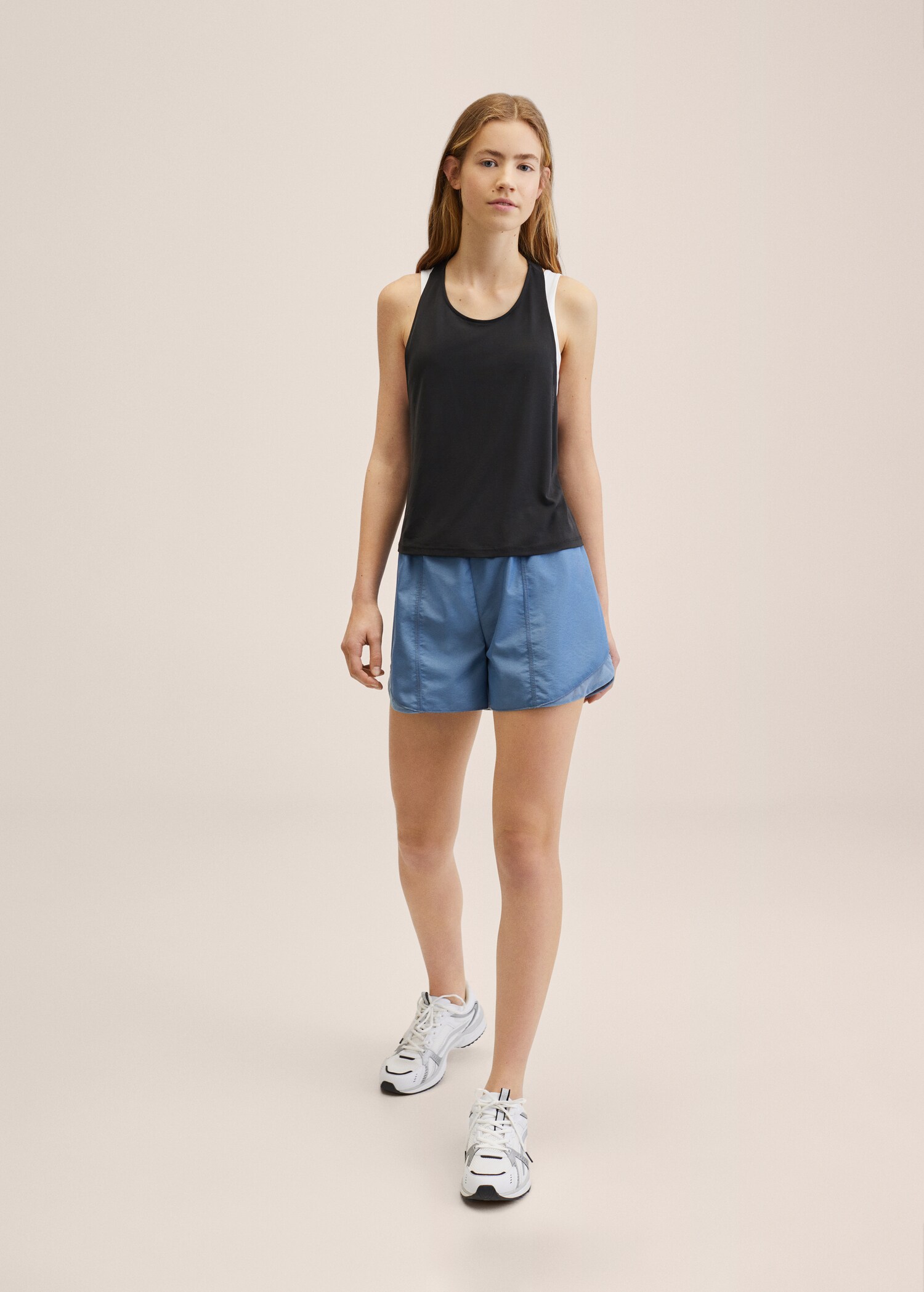 Sporty shorts - General plane