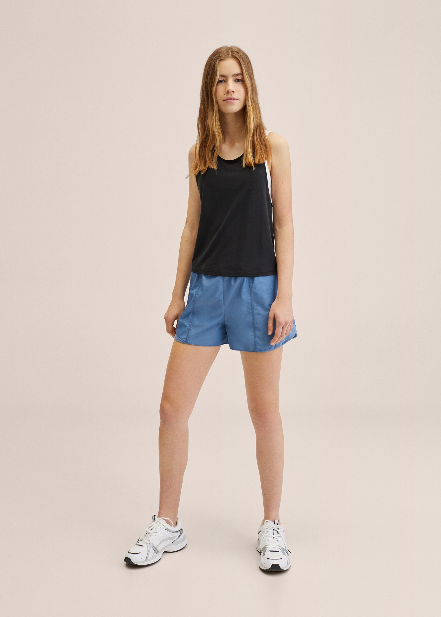 T-shirt de modal com nó nas costas - Plano geral