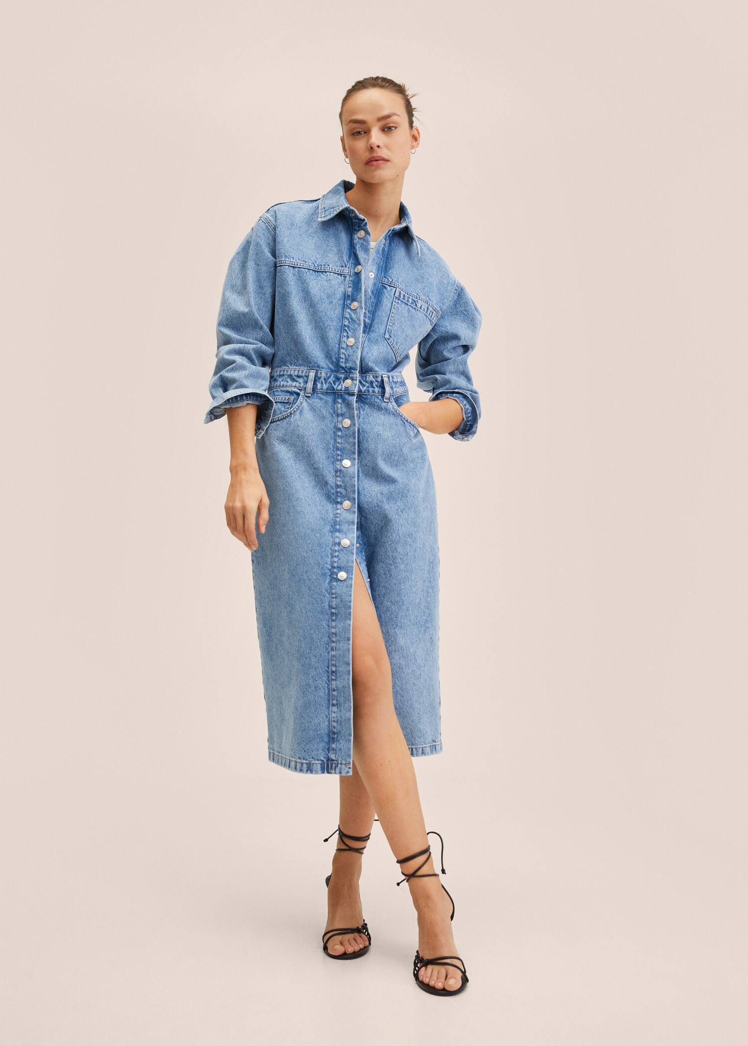 Vestido camisero vaquero - Plano general