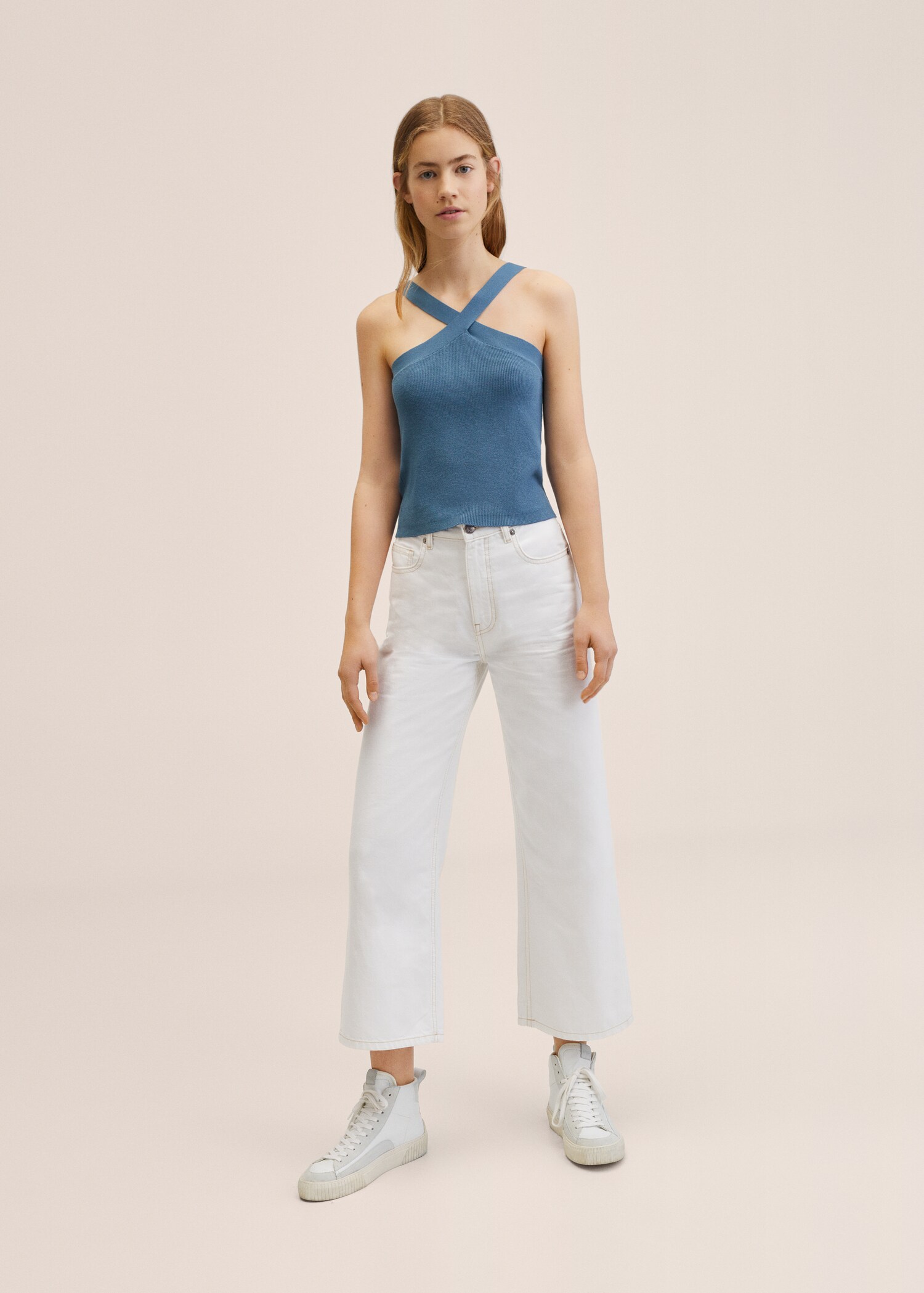 Crisscross strap top - General plane