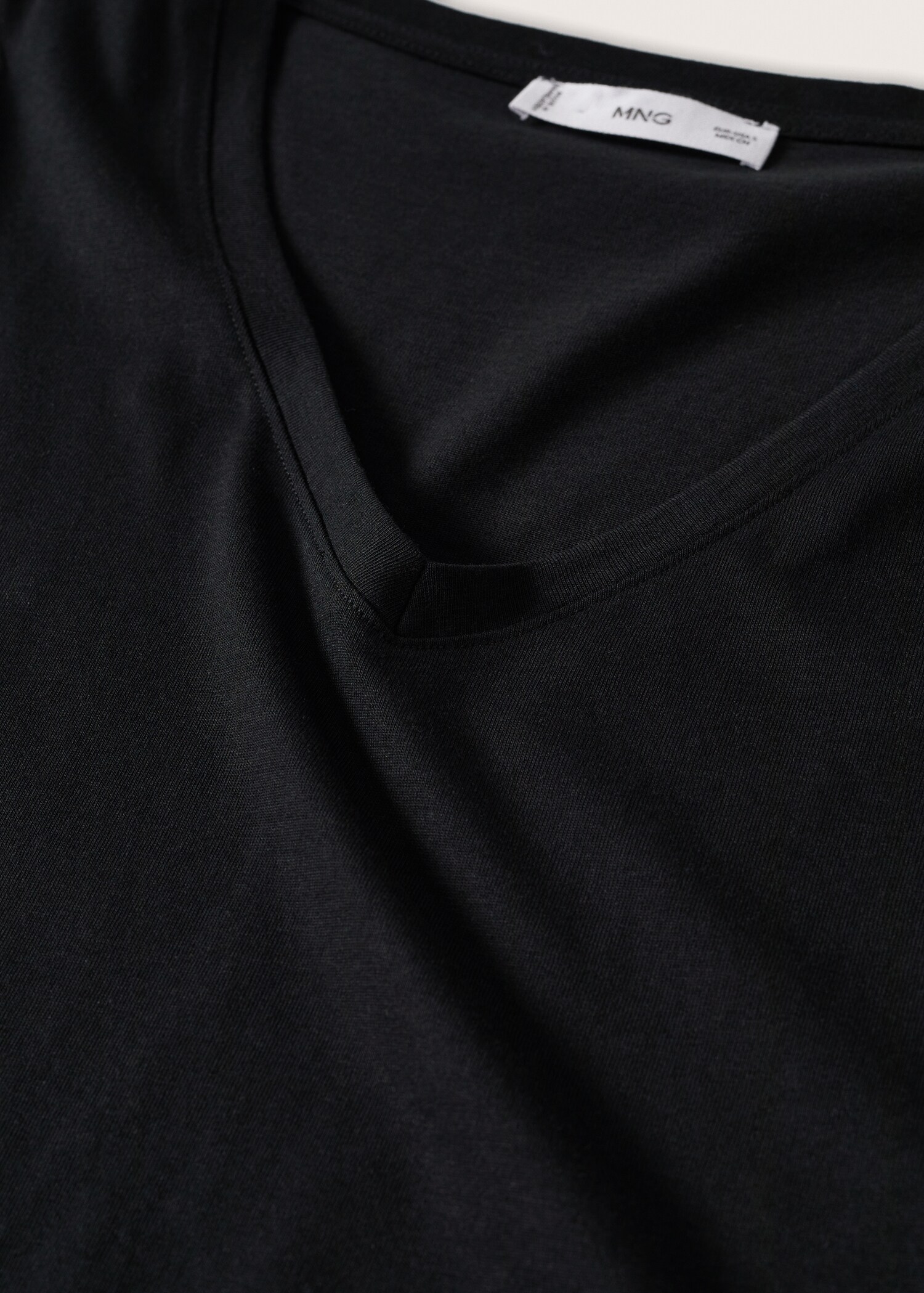 Essential cotton-blend T-shirt - Details of the article 8