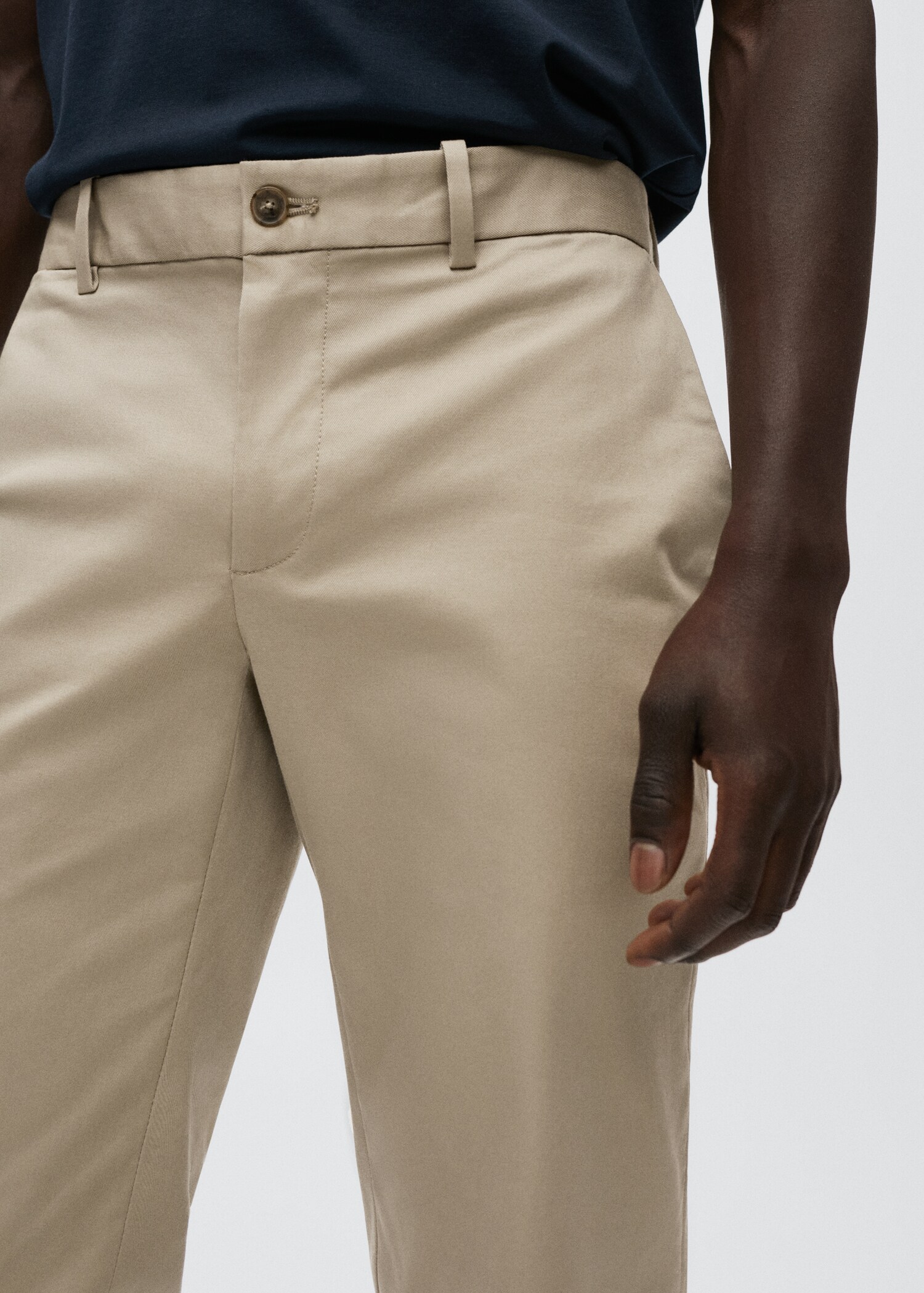 Slim fit chino trousers - Details of the article 1