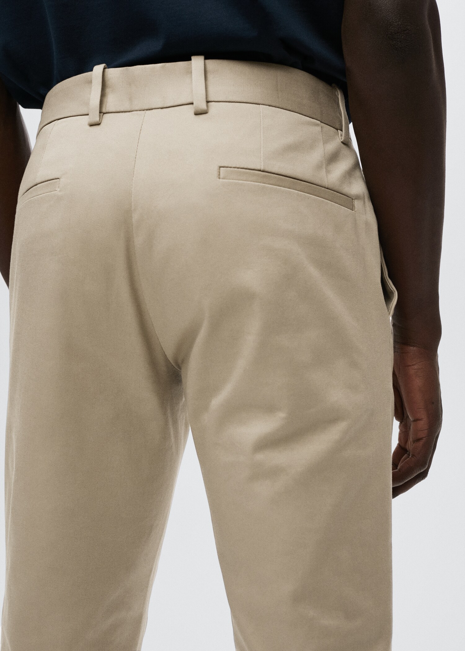 Slim fit chino trousers - Details of the article 3