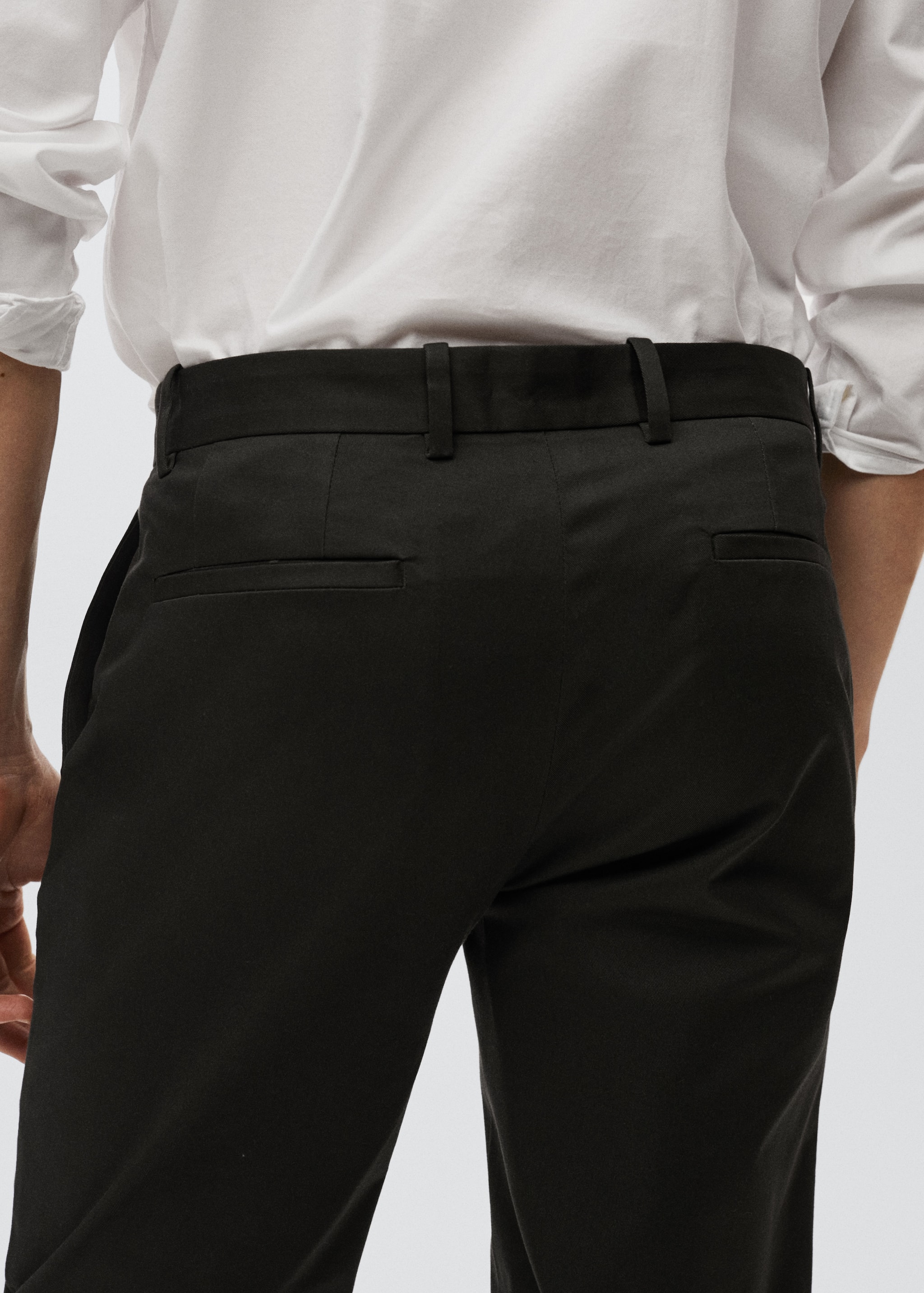 Slim fit chino trousers - Details of the article 3