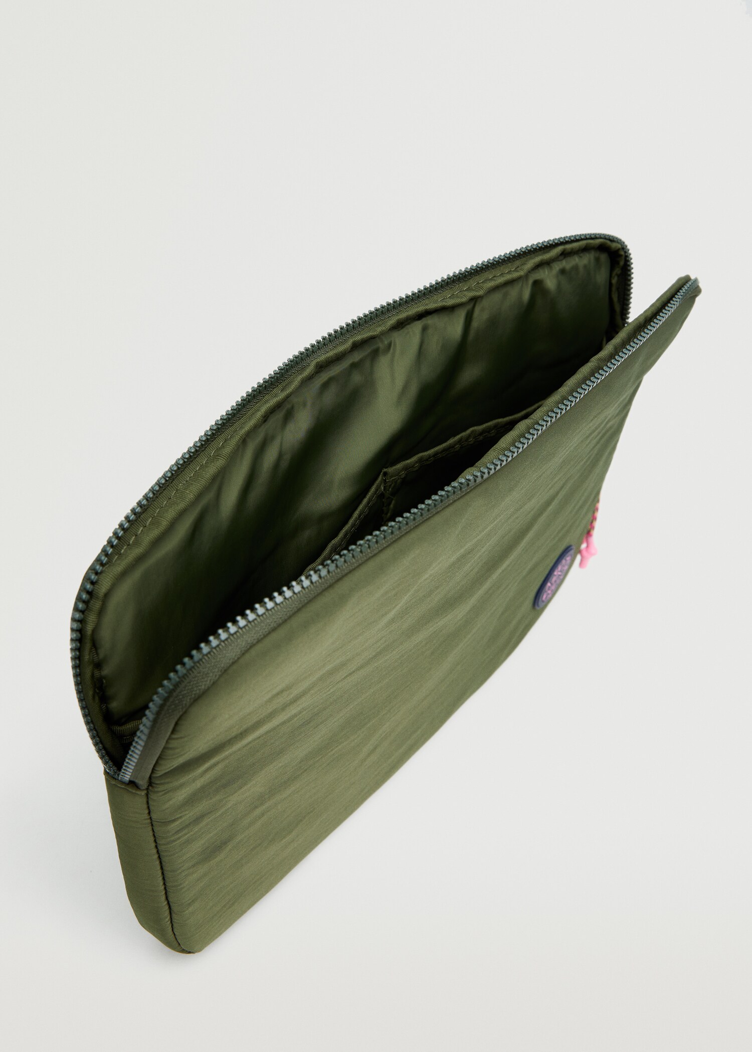 Laptop case with knot detail - Details of the article 2