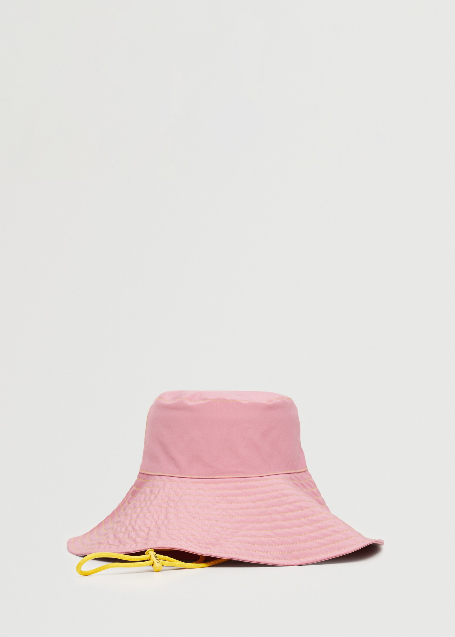 Bucket hat with straps - Article without model