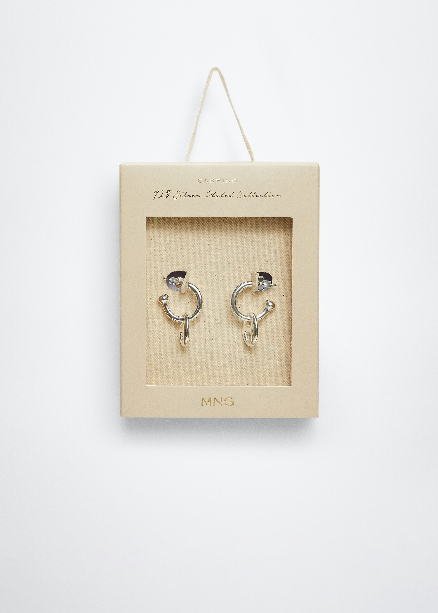 Hoop pendant earrings - Details of the article 3