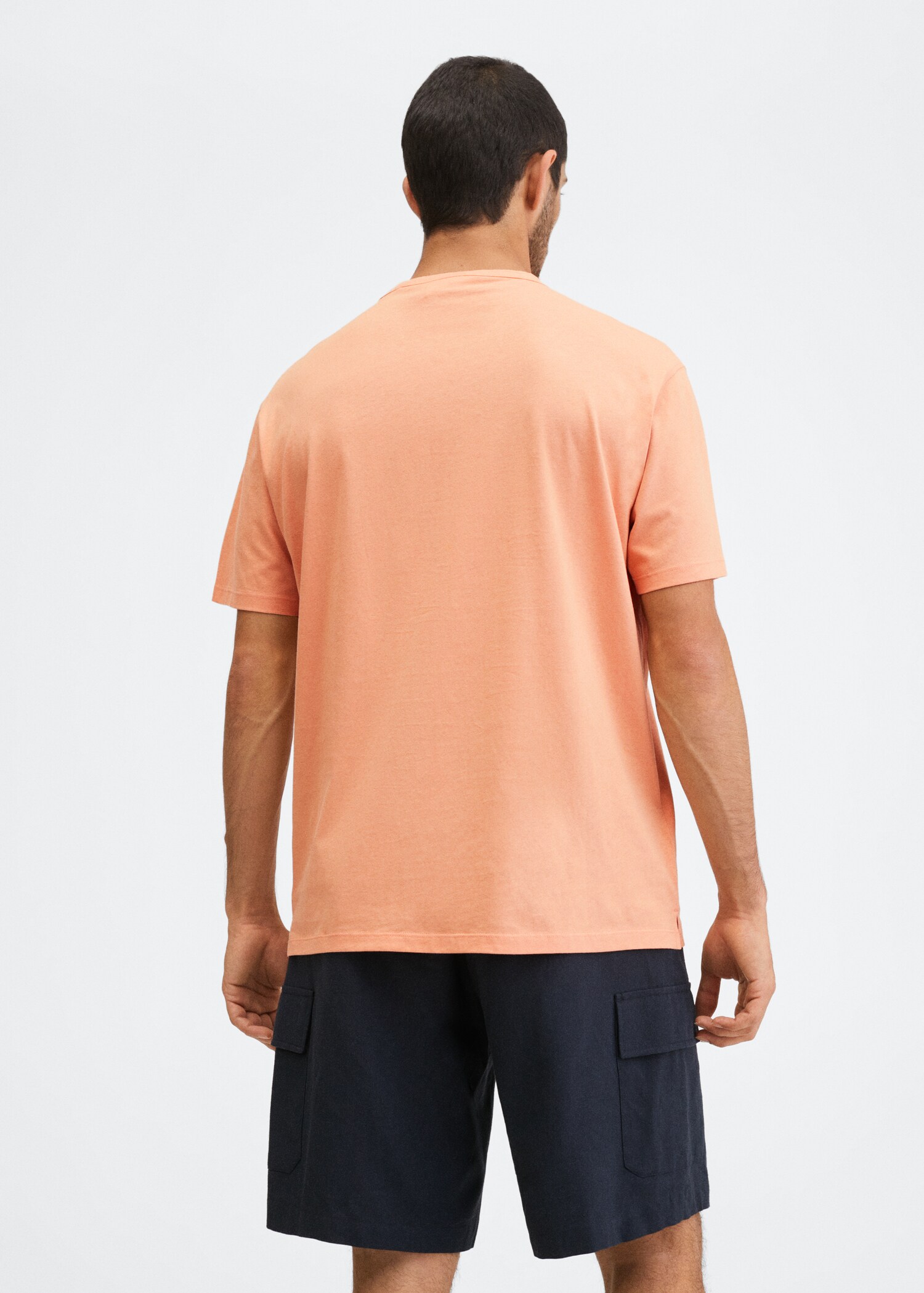 Light cotton t-shirt - Reverse of the article