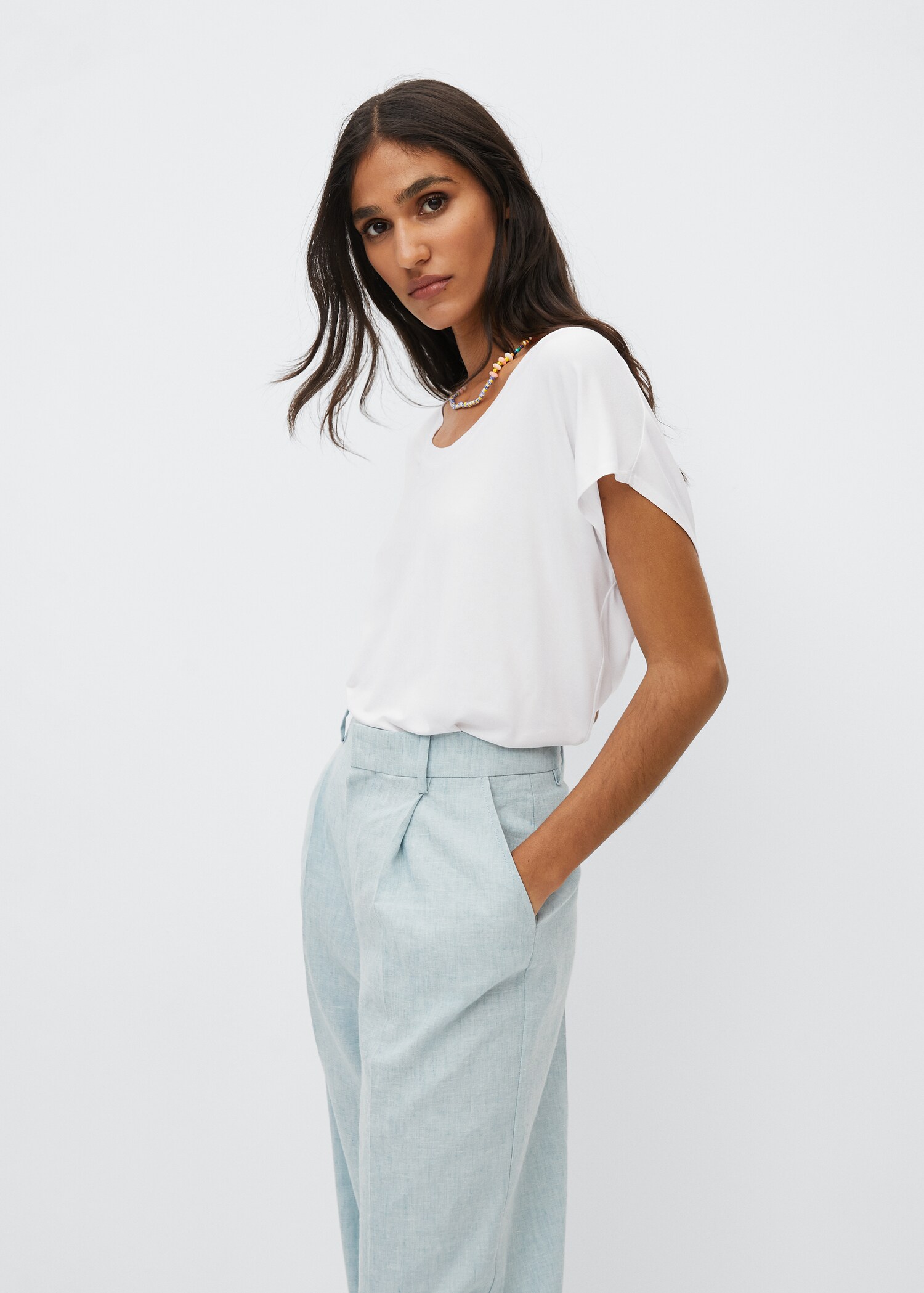 Rounded neck t-shirt - Medium plane