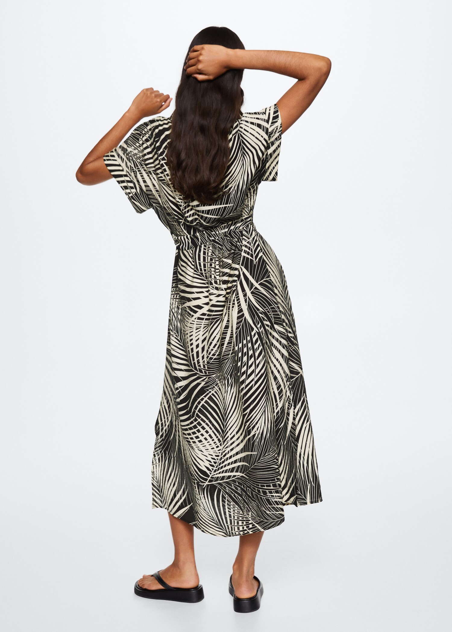 Belt shirt dress - Reverse of the article