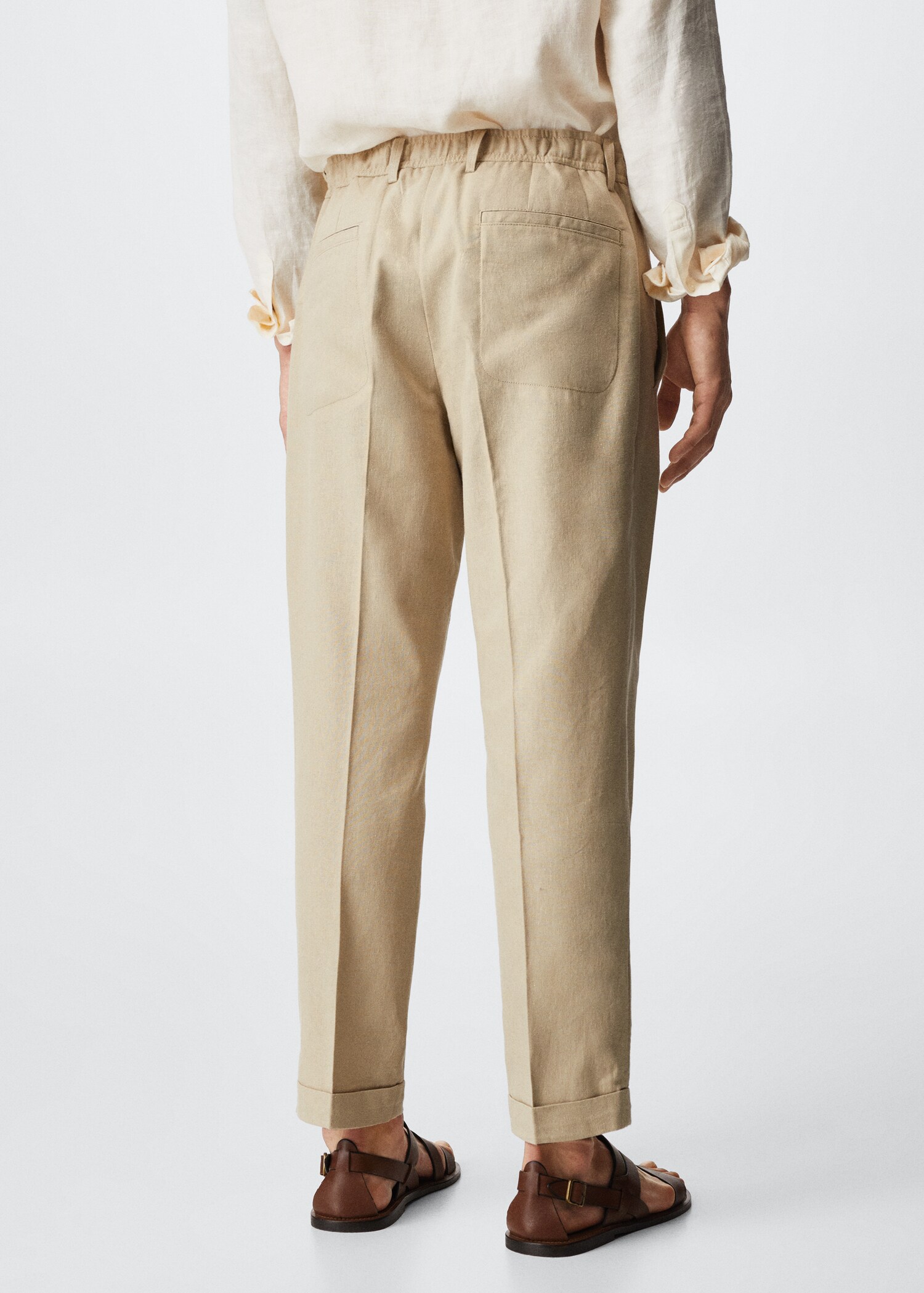 Relaxed linen trousers - Reverse of the article