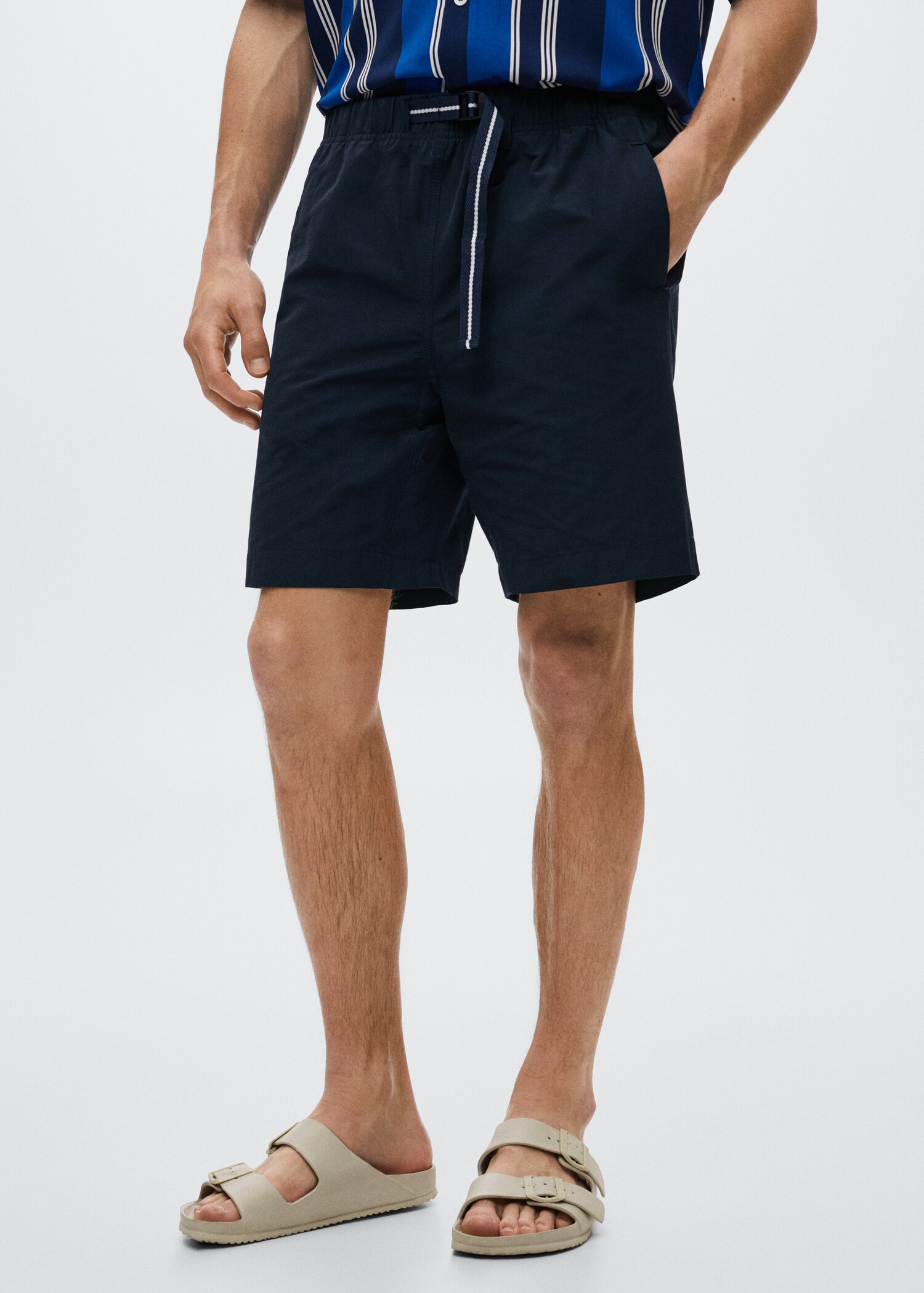 Baumwoll-Bermudashorts mit Stretchbund - Mittlere Ansicht