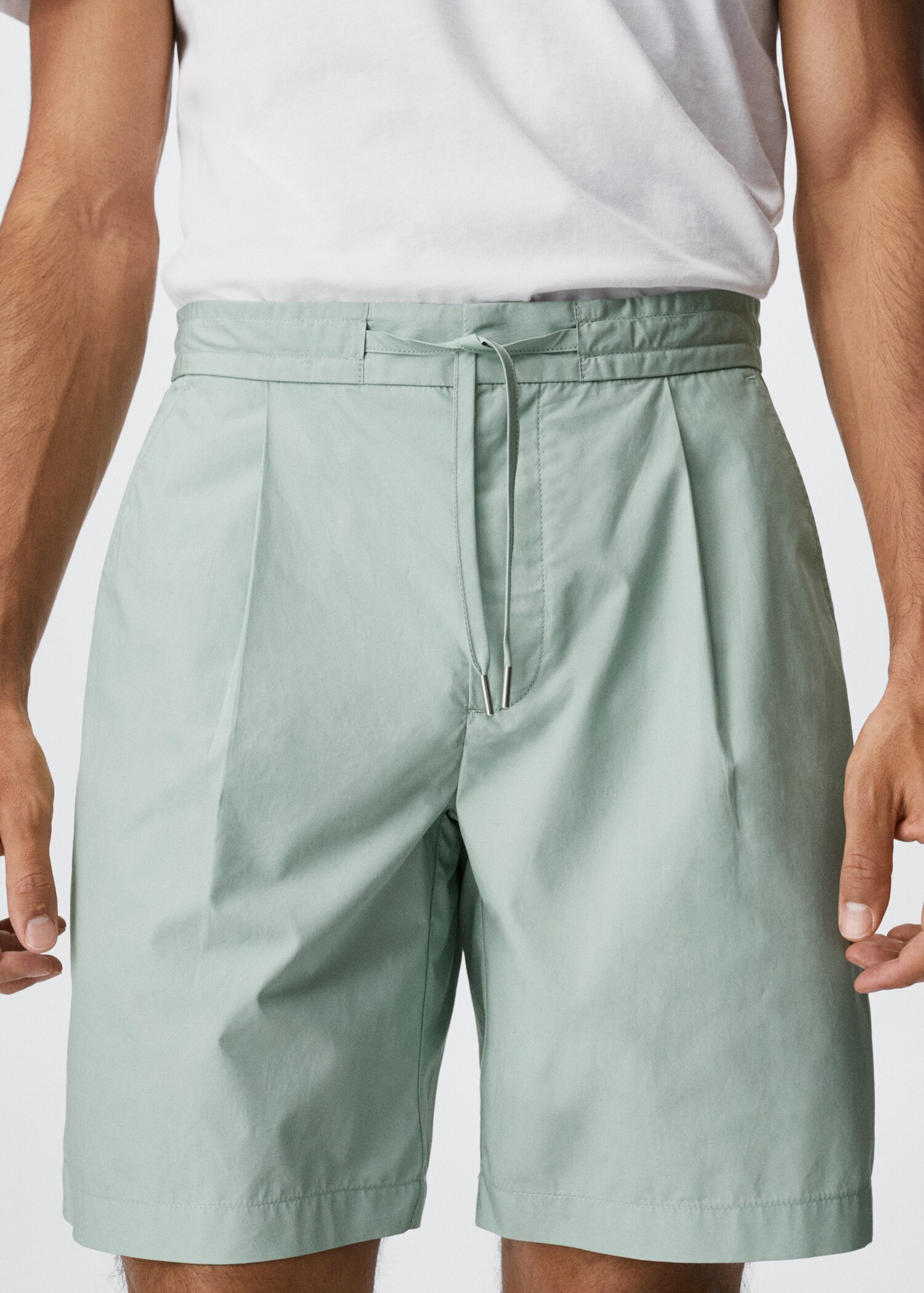 Cotton shorts with drawstring - Details of the article 1