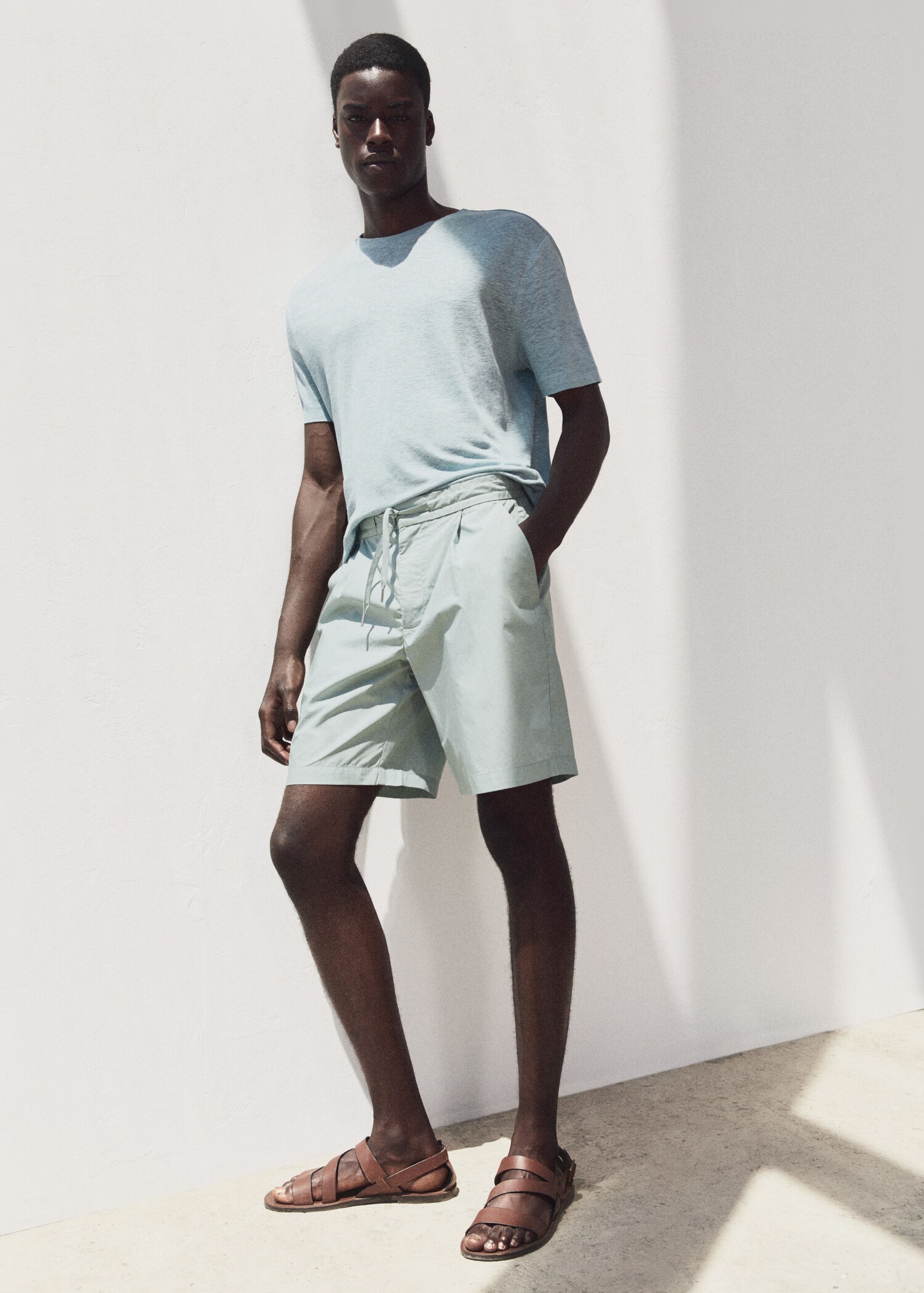 Cotton shorts with drawstring - Details of the article 5