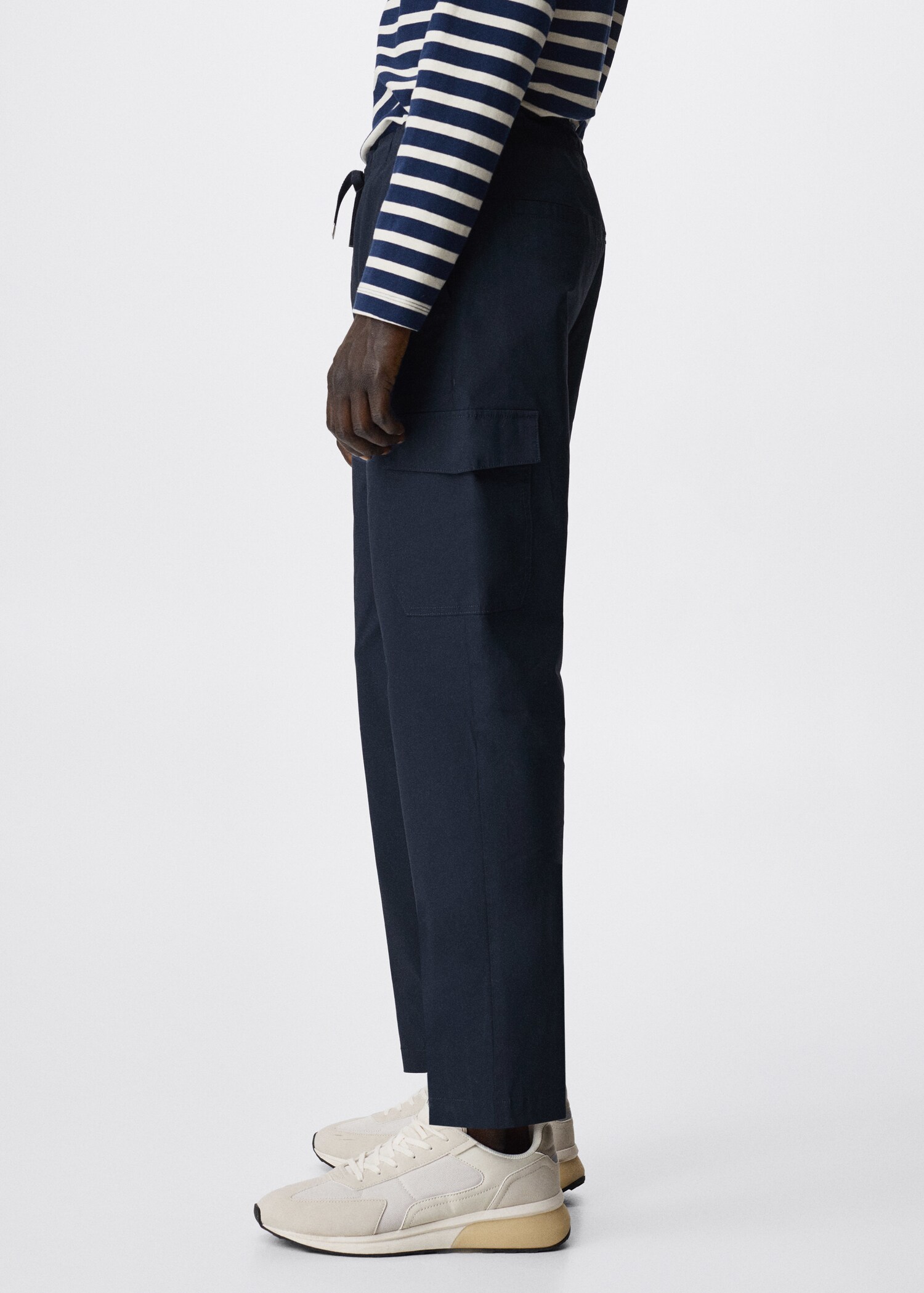 Cargo jogger trousers - Details of the article 2