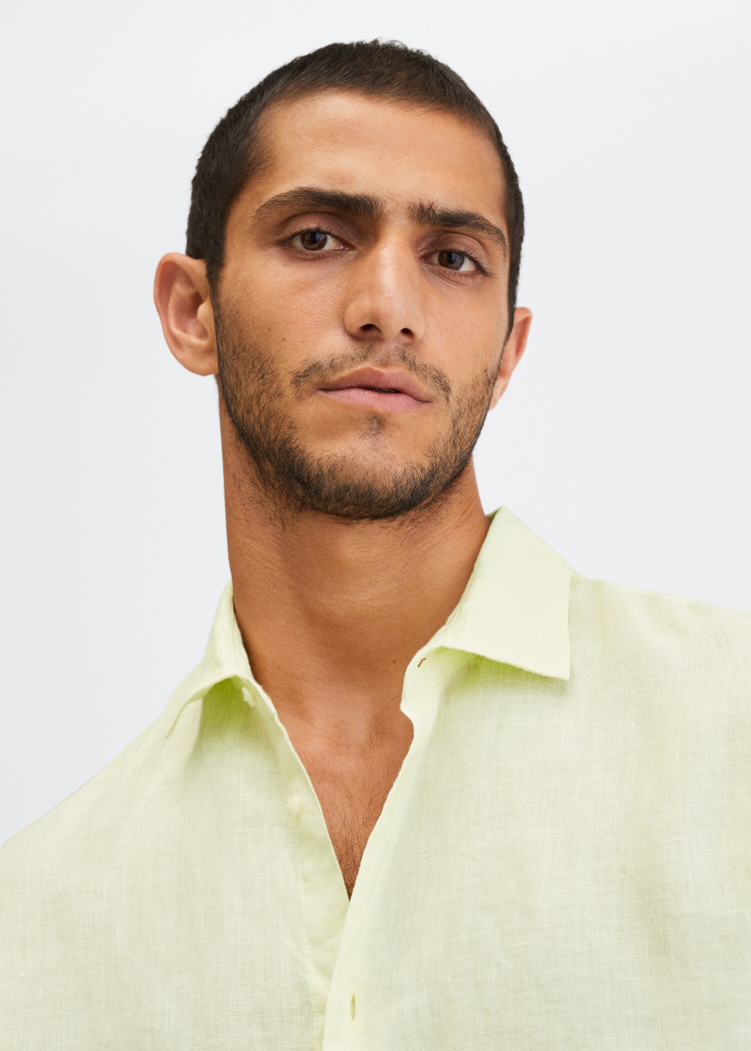 Regular-fit 100% linen shirt - Details of the article 1