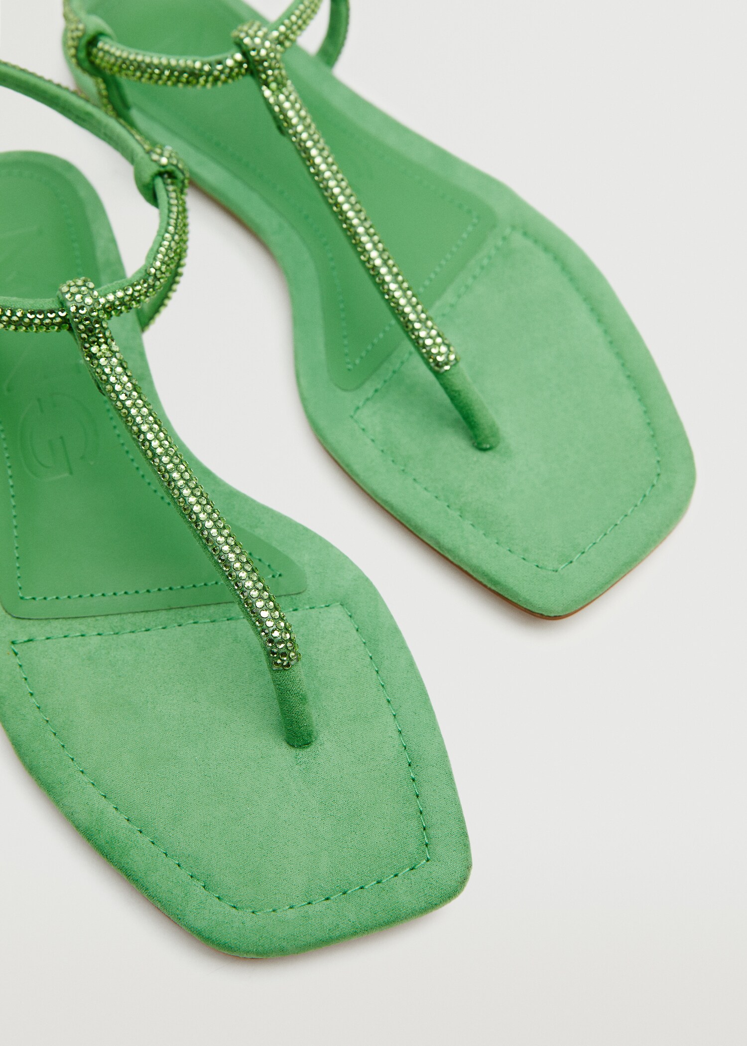 Riemensandalen mit Strassbesatz - Mittlere Ansicht