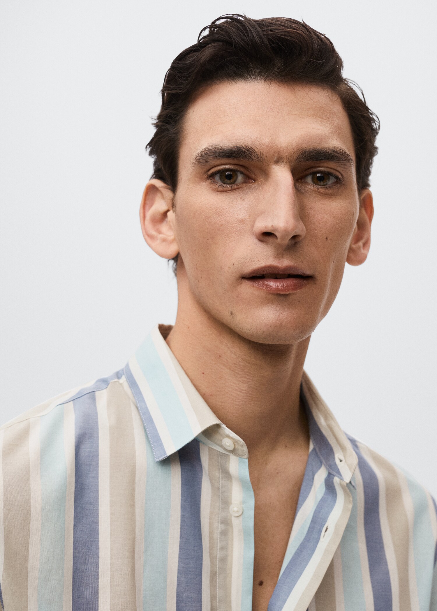 Slim fit striped cotton shirt - Details of the article 1