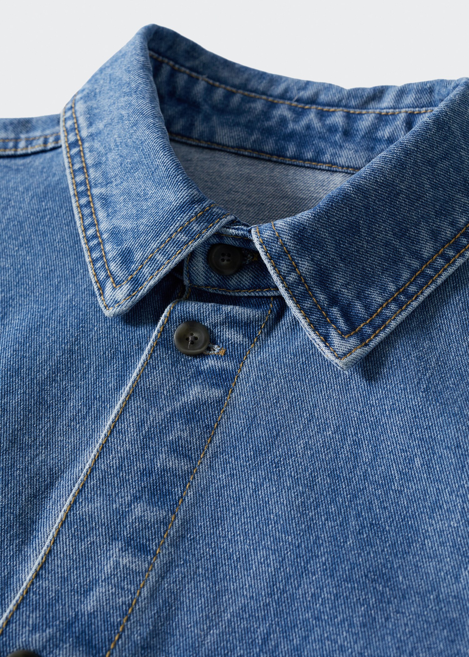 Pocket denim overshirt - Details of the article 8