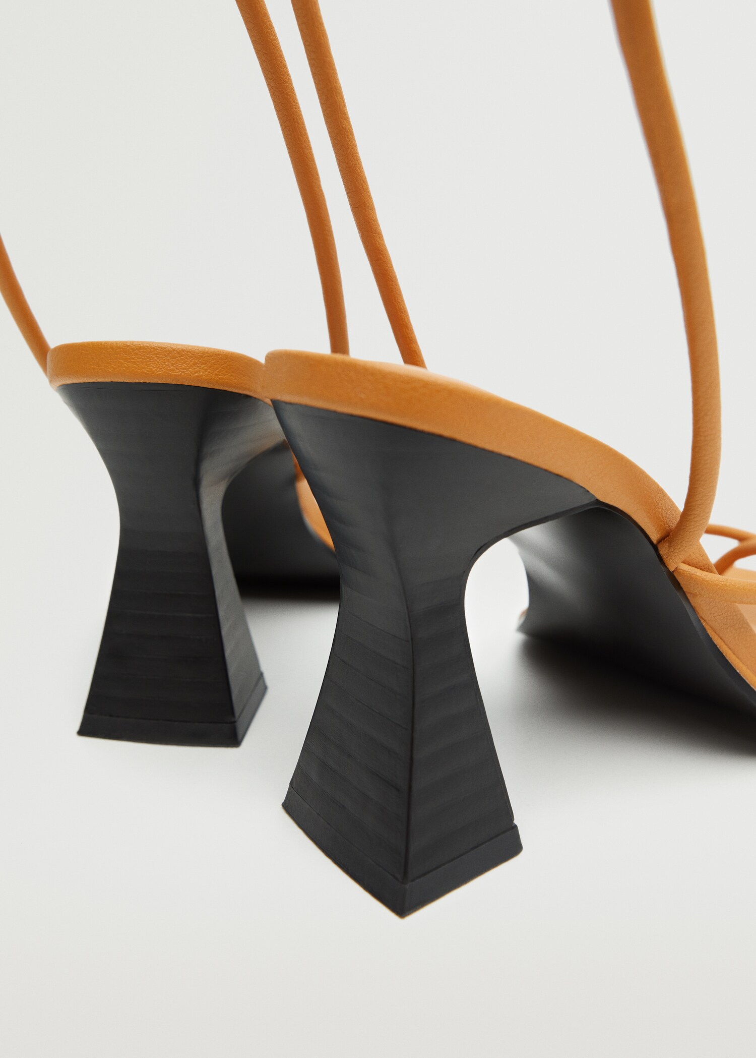 Sandalia tiras tacón - Detalle del artículo 2