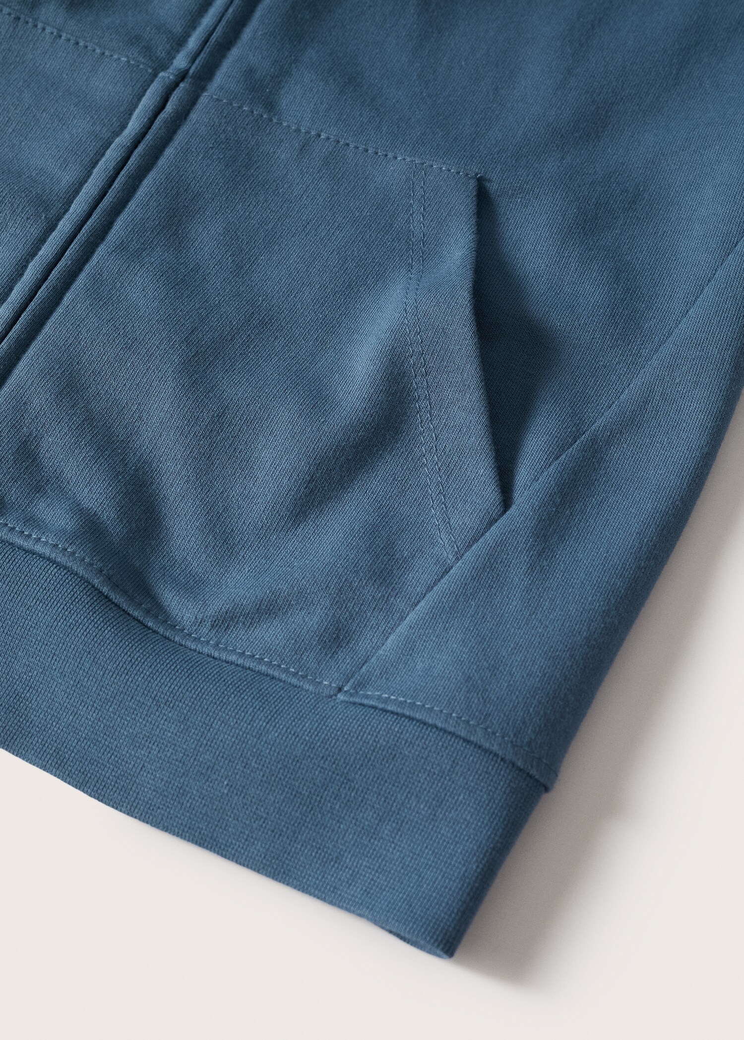 Sweat-shirt zippé à capuche - Détail de l'article 8