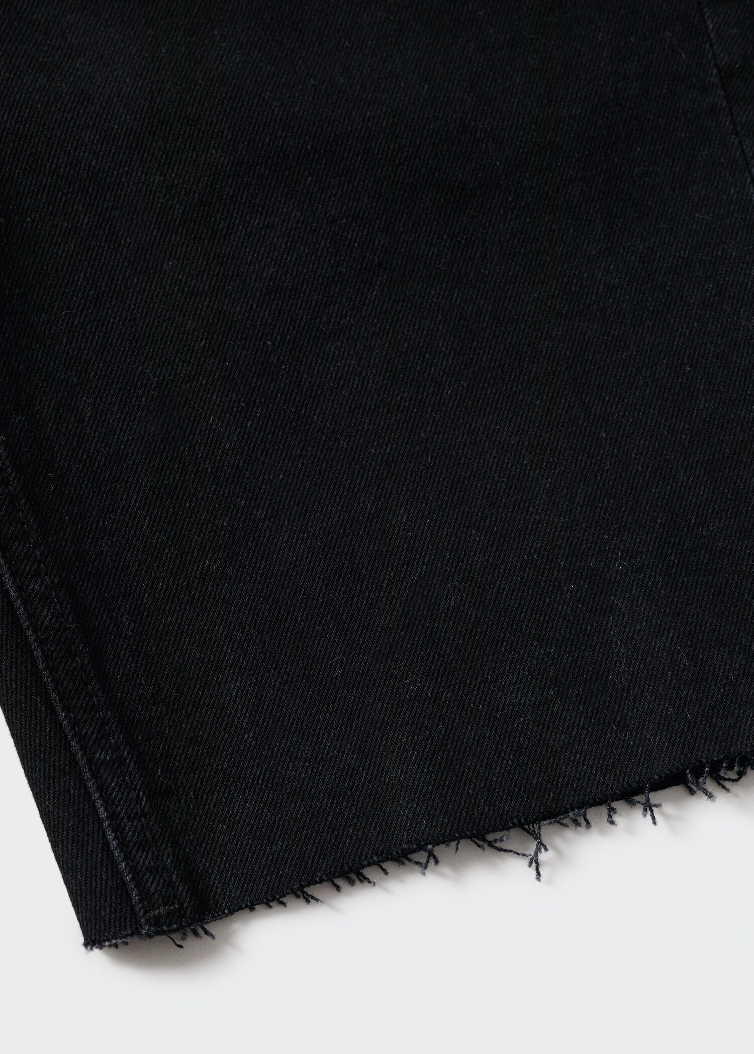 Frayed hem denim shorts - Details of the article 8