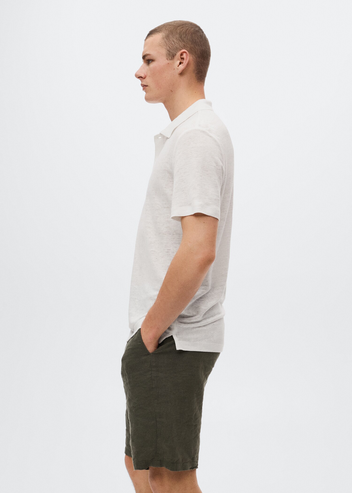 100% linen polo shirt - Details of the article 2