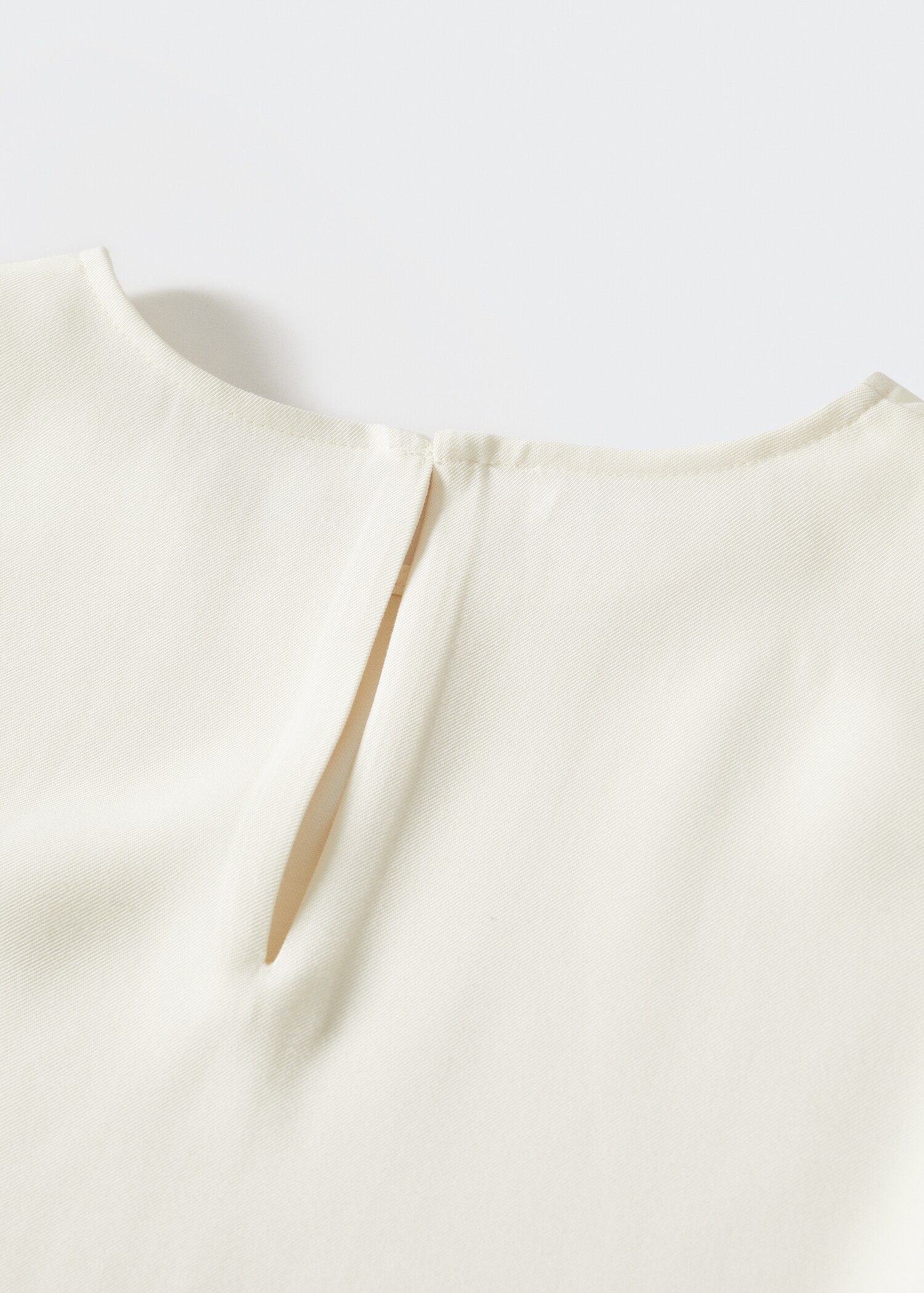 Fließendes Oversize-Kleid - Detail des Artikels 8