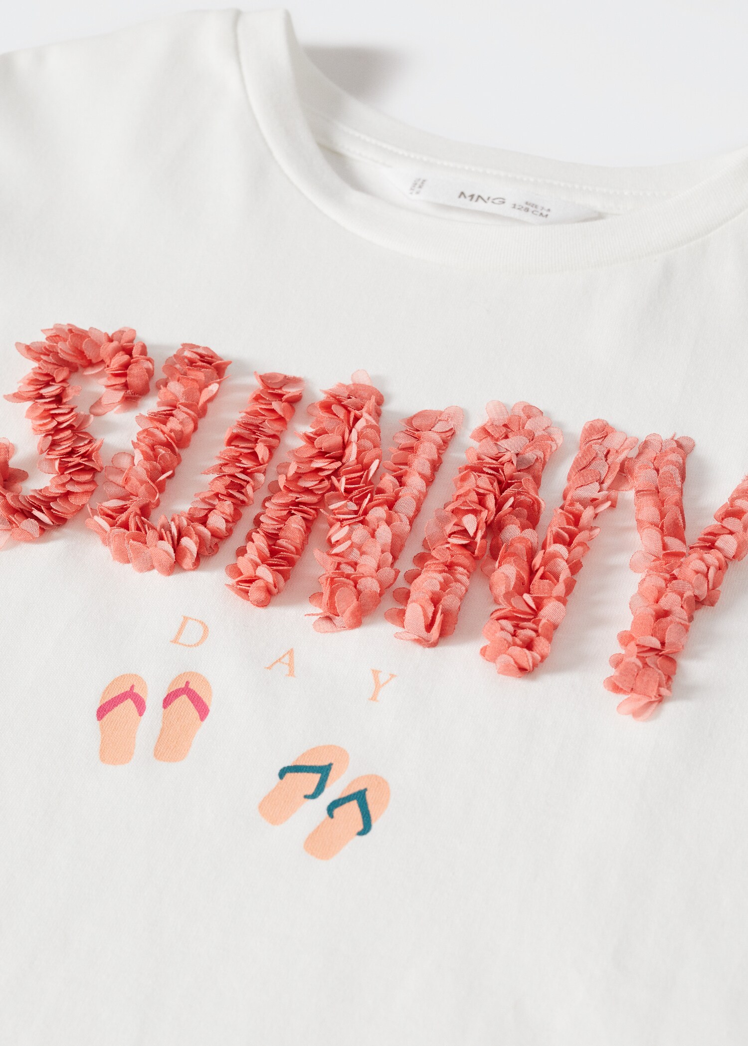 Shirt mit Aufschrift und Textur - Detail des Artikels 8