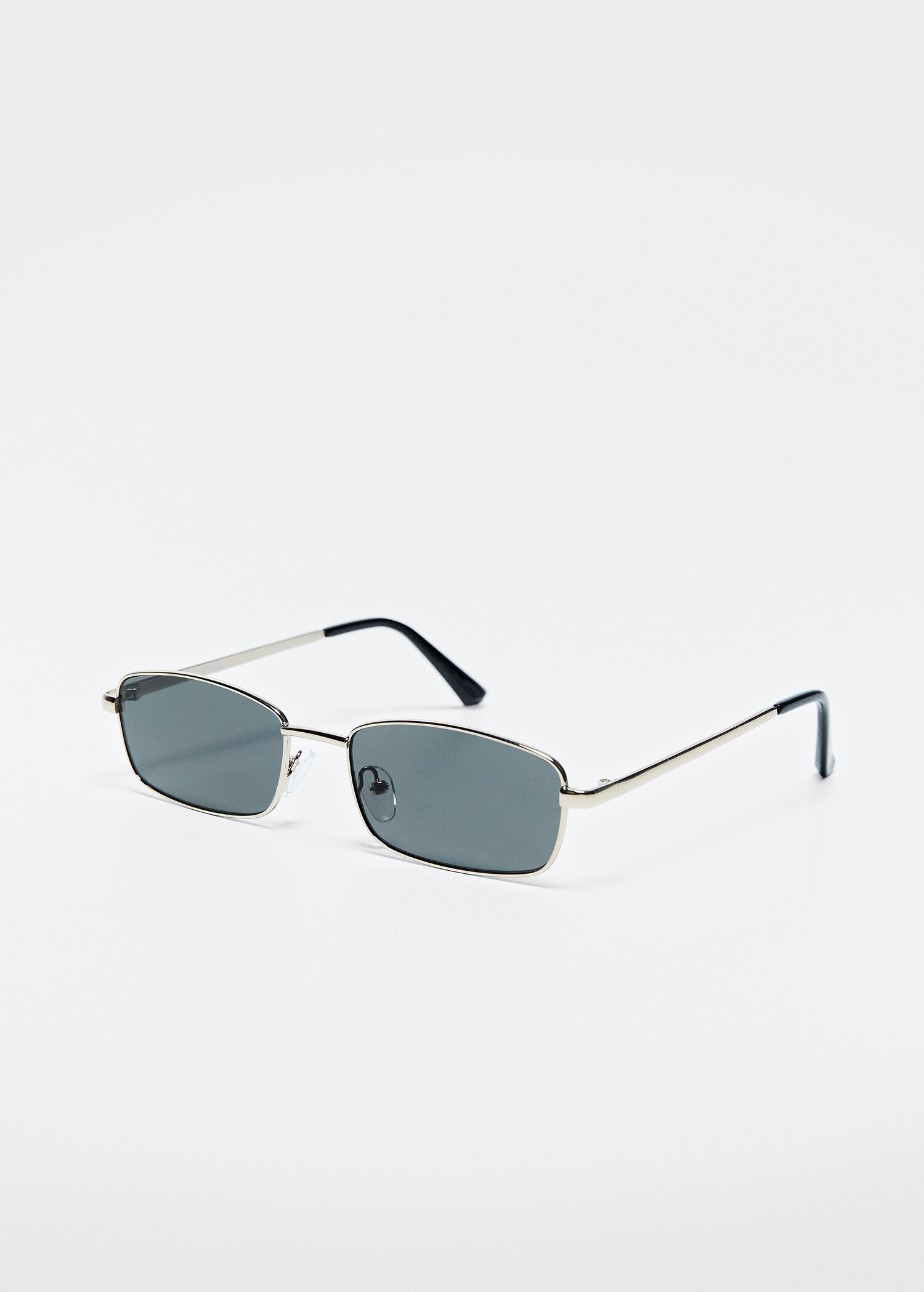 Gafas de sol montura metálica - Plano medio