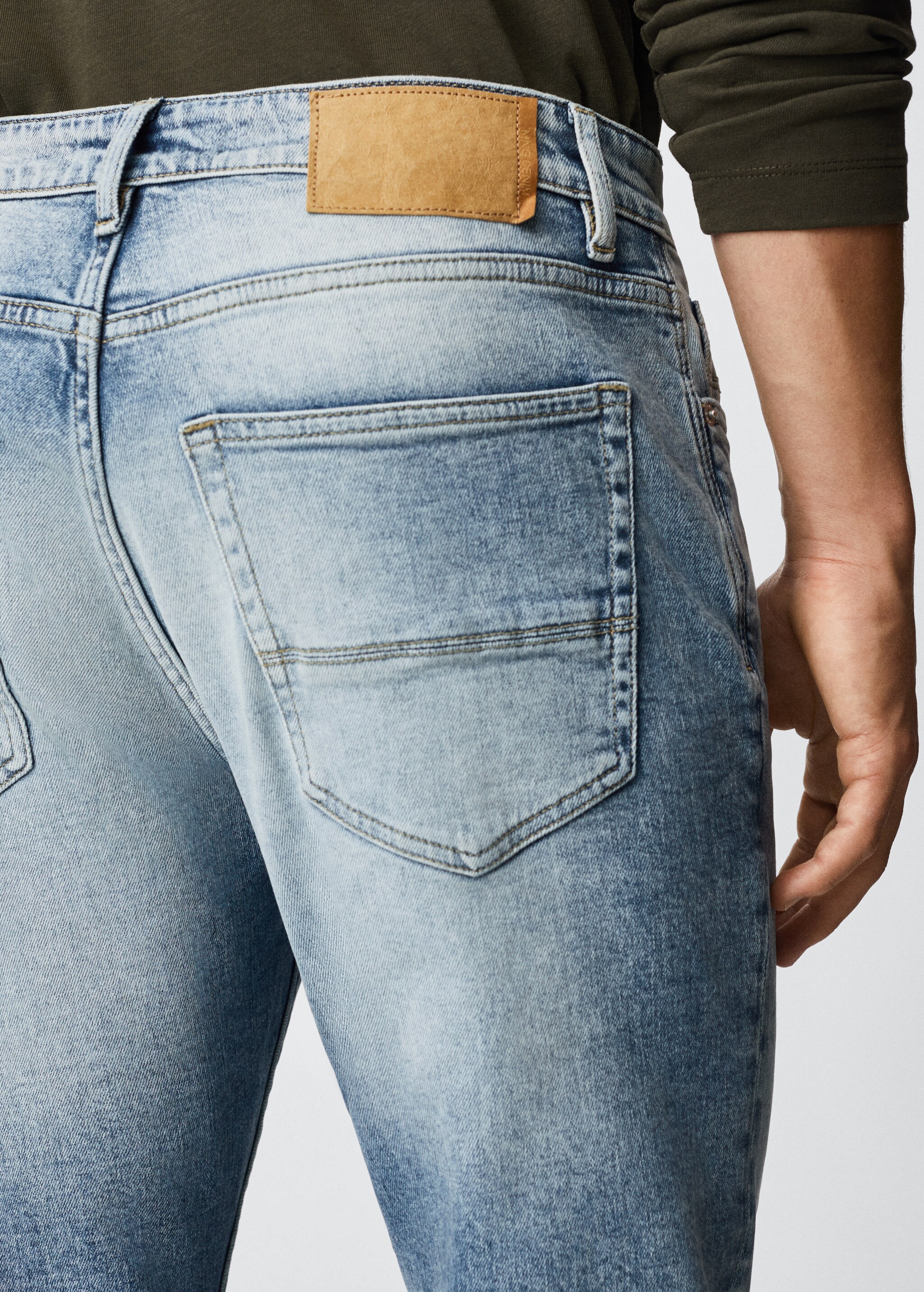 Tom tapered fit jeans - Details of the article 2