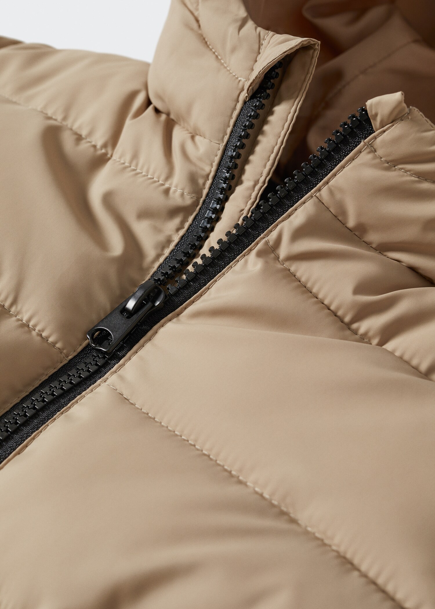 Hood quilted coat - Details of the article 9
