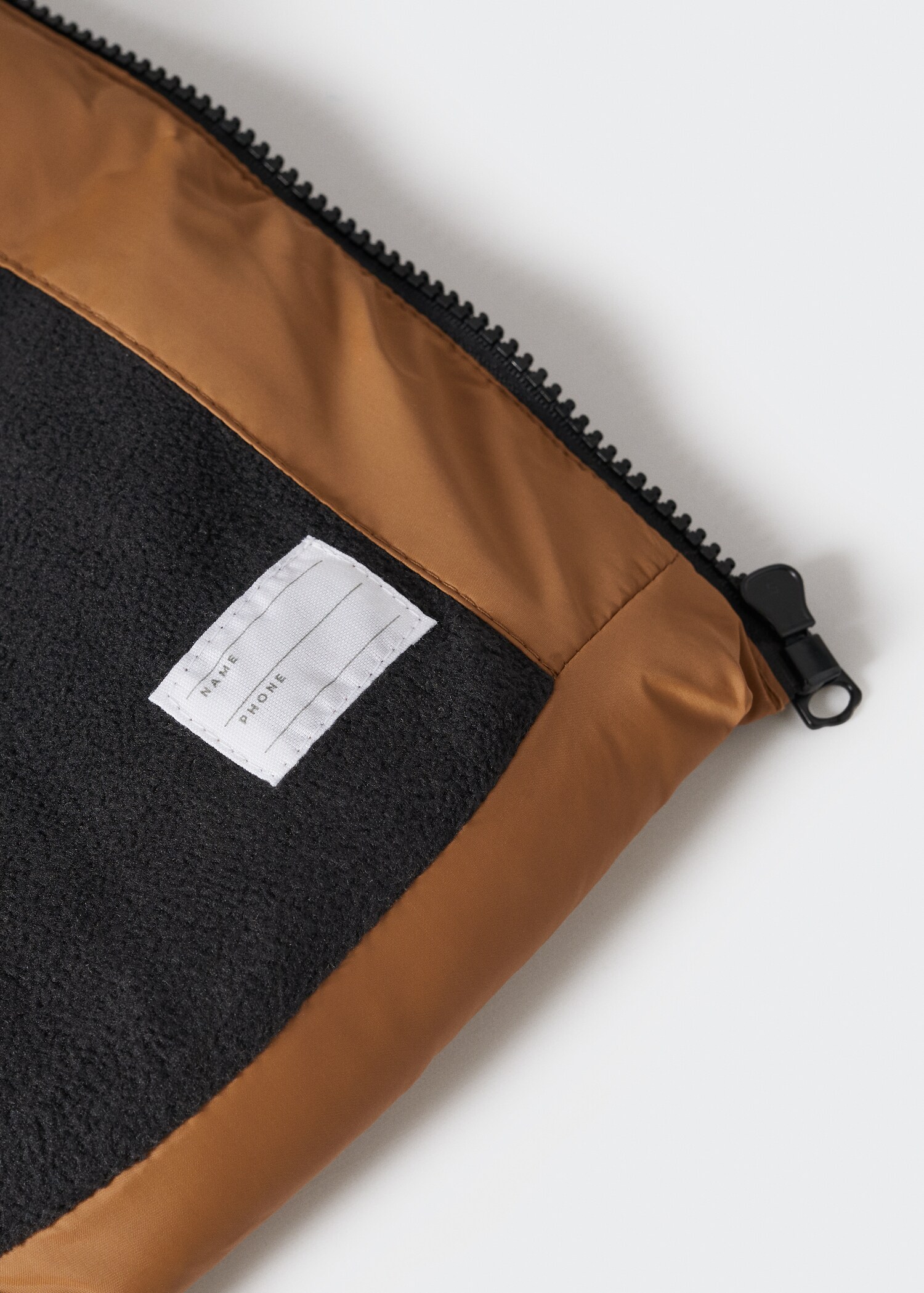 Hood quilted coat - Details of the article 8