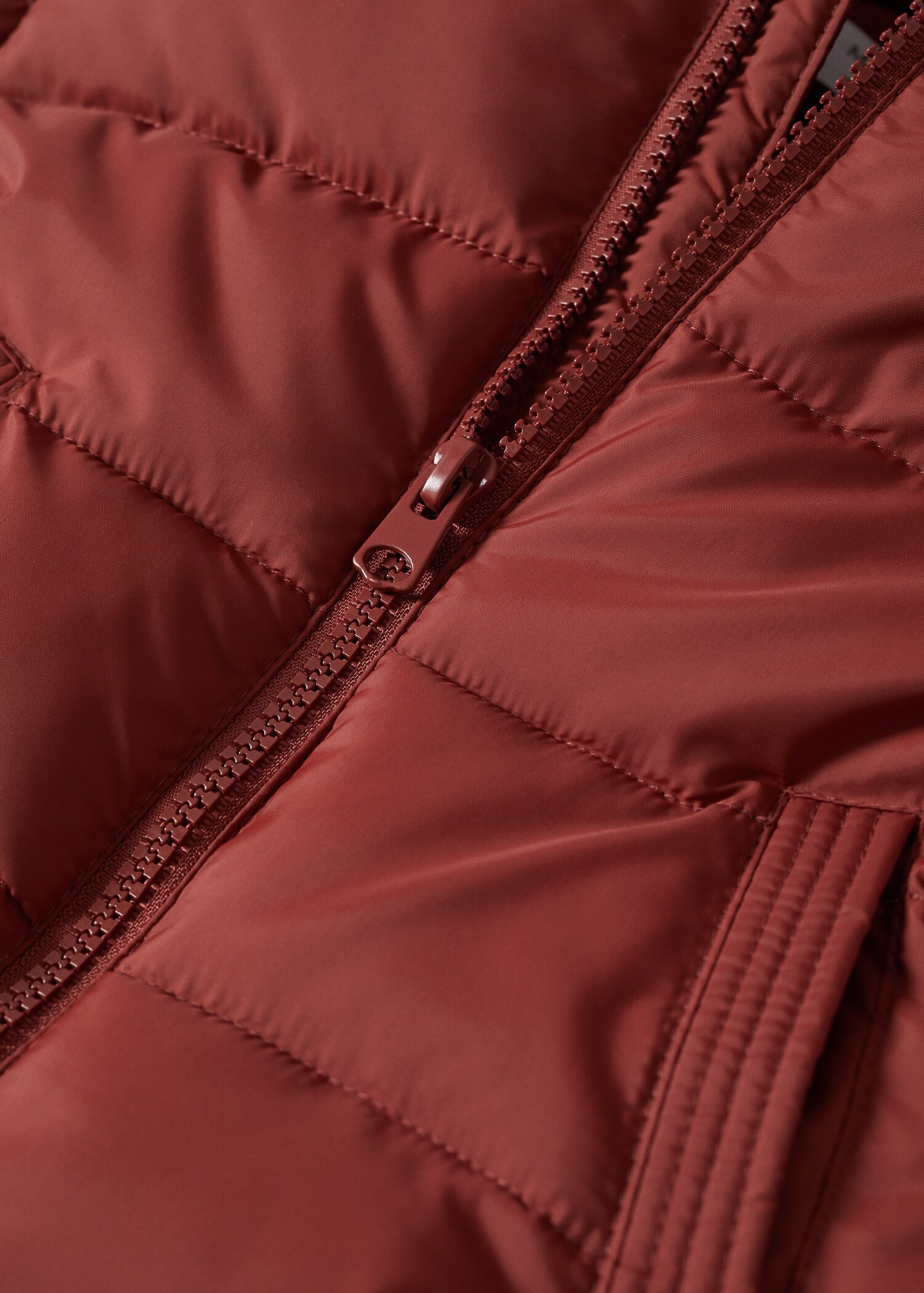 Hood quilted coat - Details of the article 9