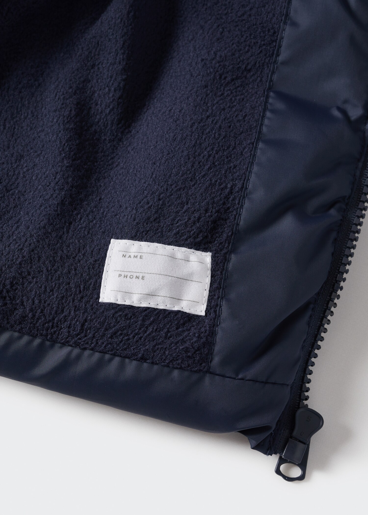 Hood quilted coat - Details of the article 8