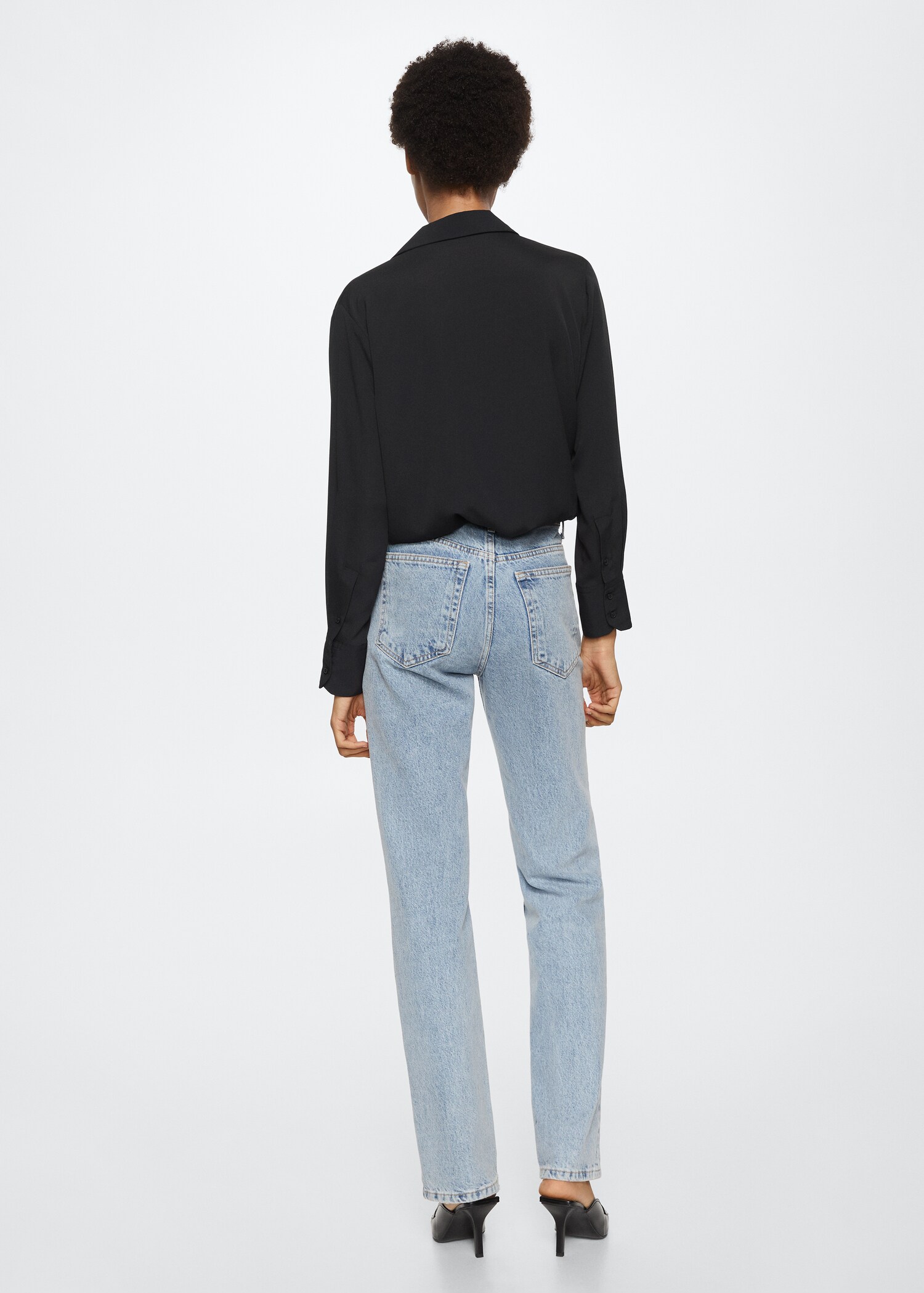 Buttoned flowy shirt - Reverse of the article