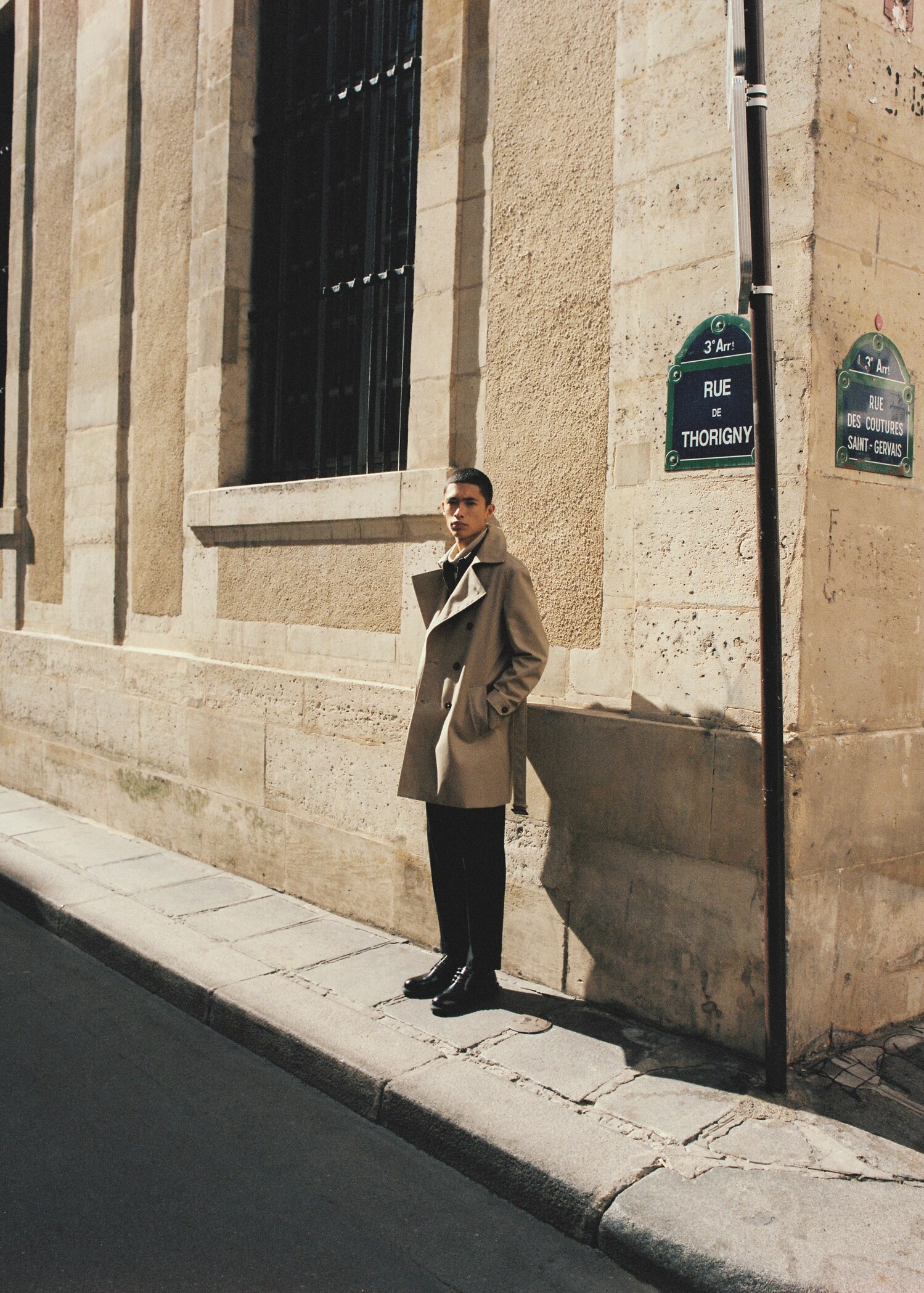 Classic water-repellent trench coat - Details of the article 4