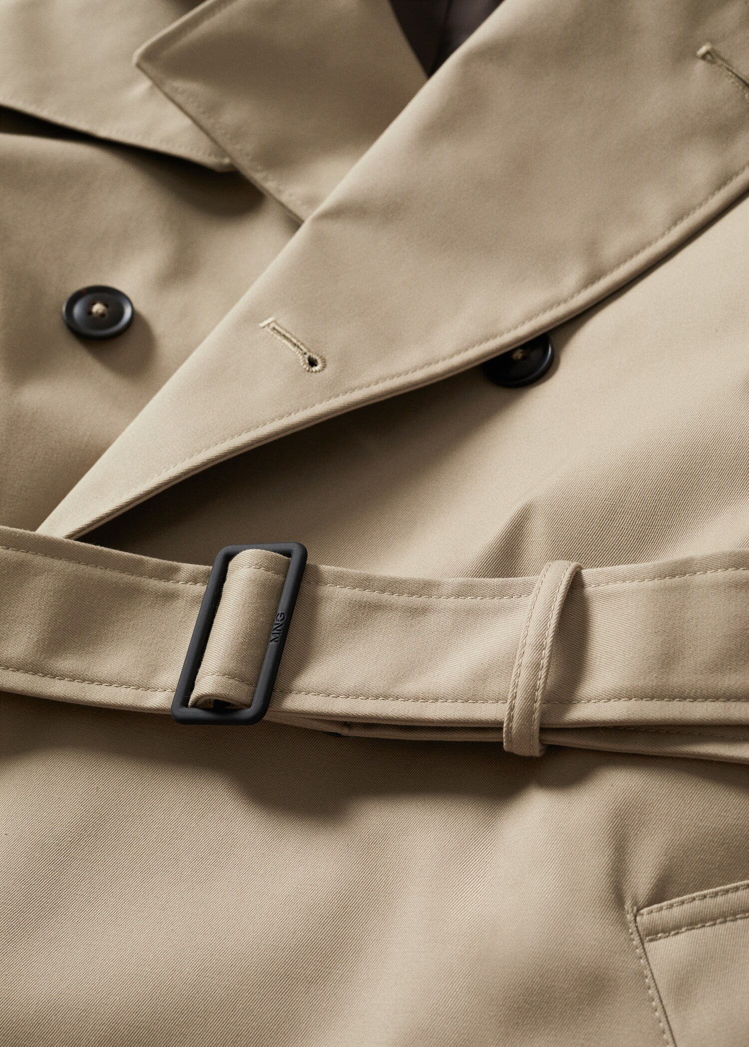Classic water-repellent trench coat - Details of the article 8