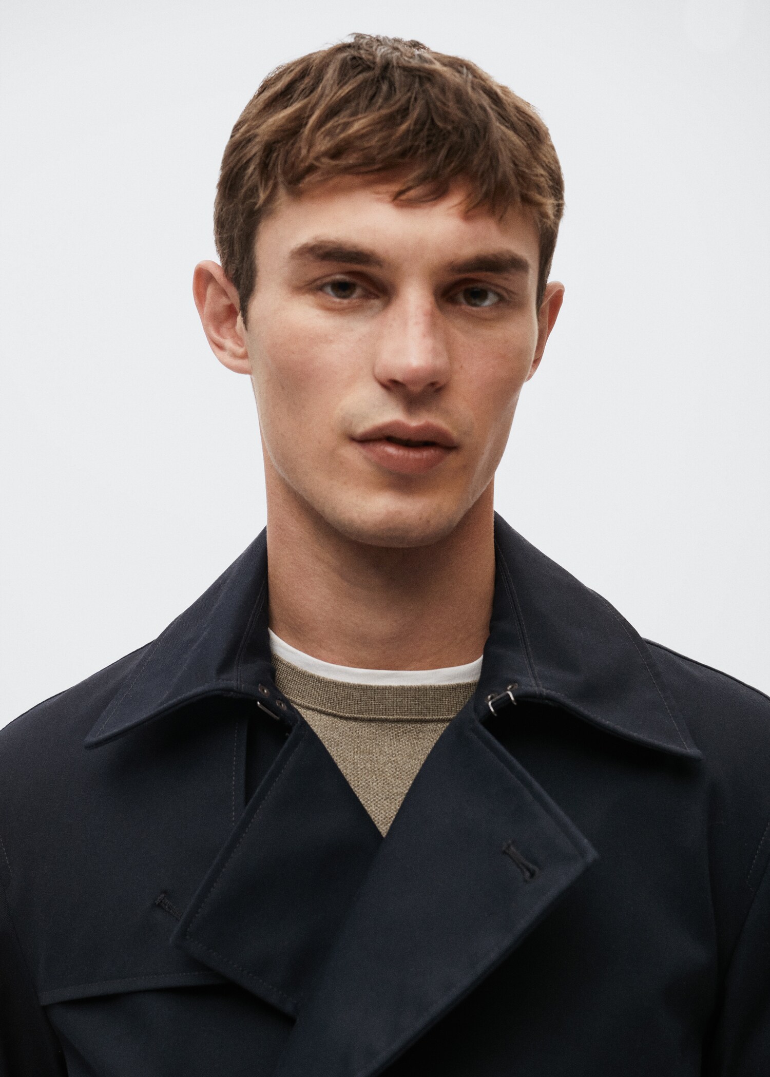 Classic water-repellent trench coat - Details of the article 1