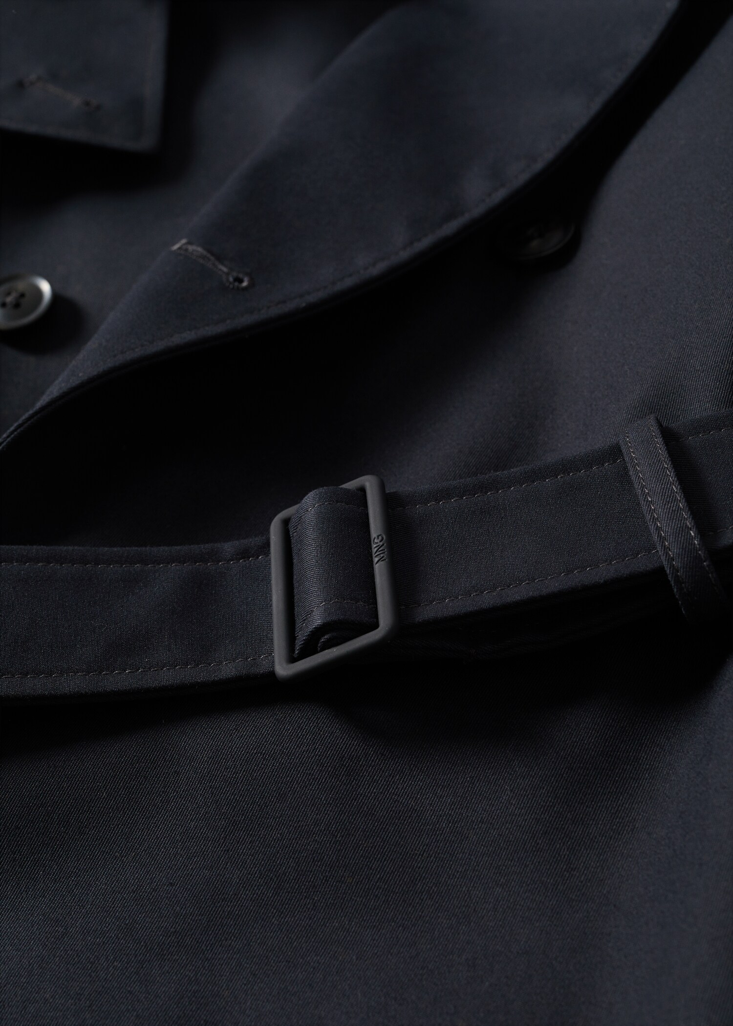 Classic water-repellent trench coat - Details of the article 8