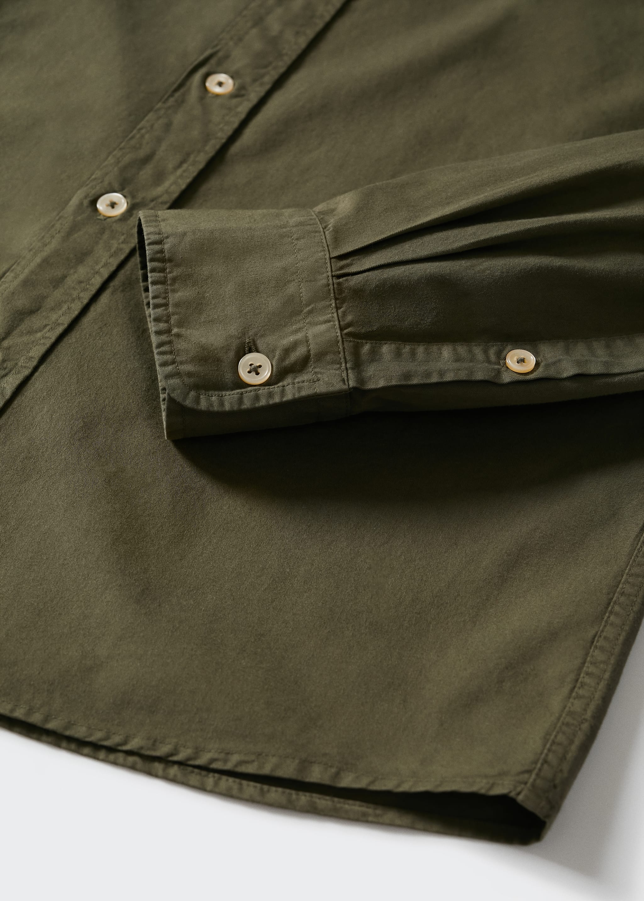 Slim Fit-Hemd aus Baumwolle - Detail des Artikels 7