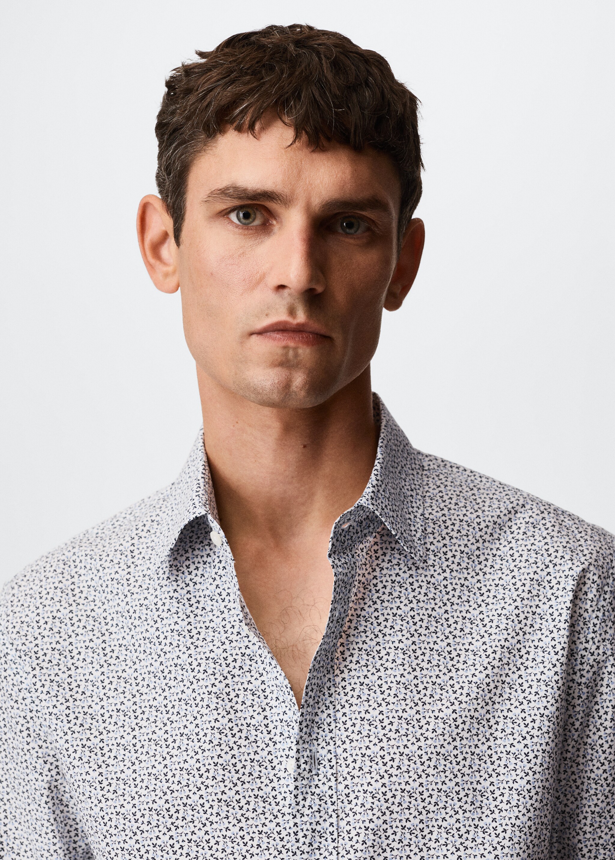 Slim-fit printed cotton shirt - Details of the article 1