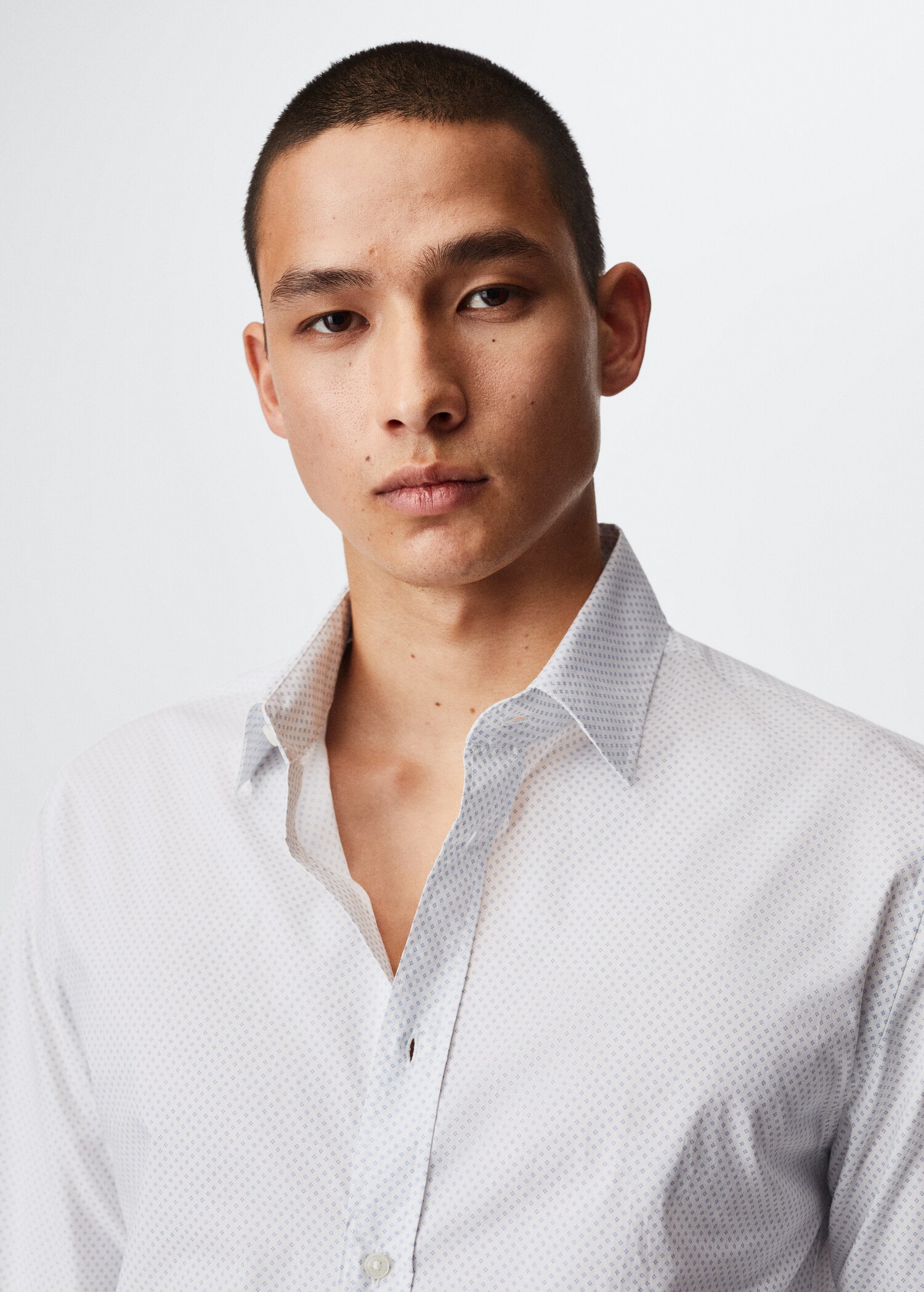 Slim-fit micro-print shirt - Details of the article 1