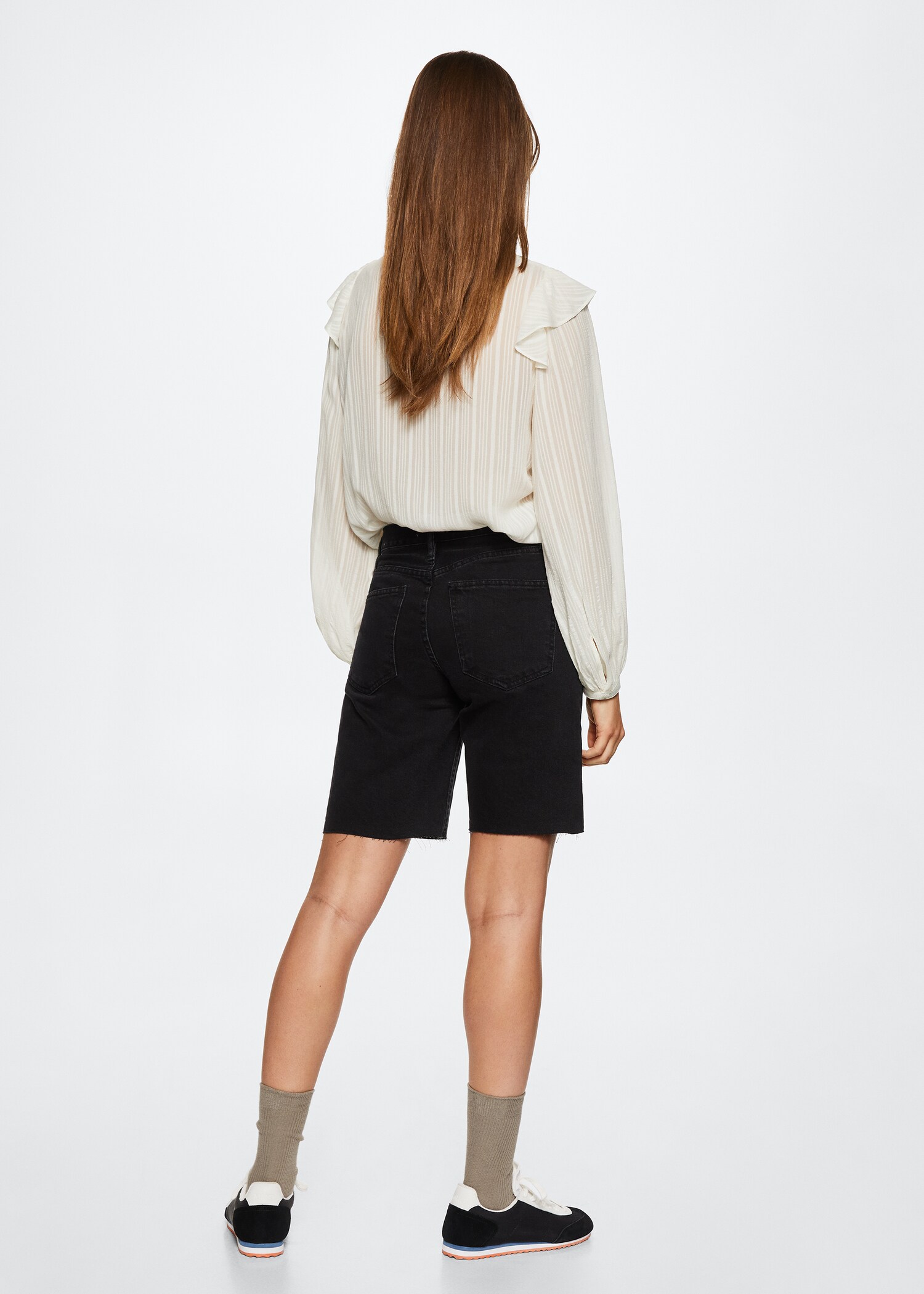 Lace flowy blouse - Reverse of the article