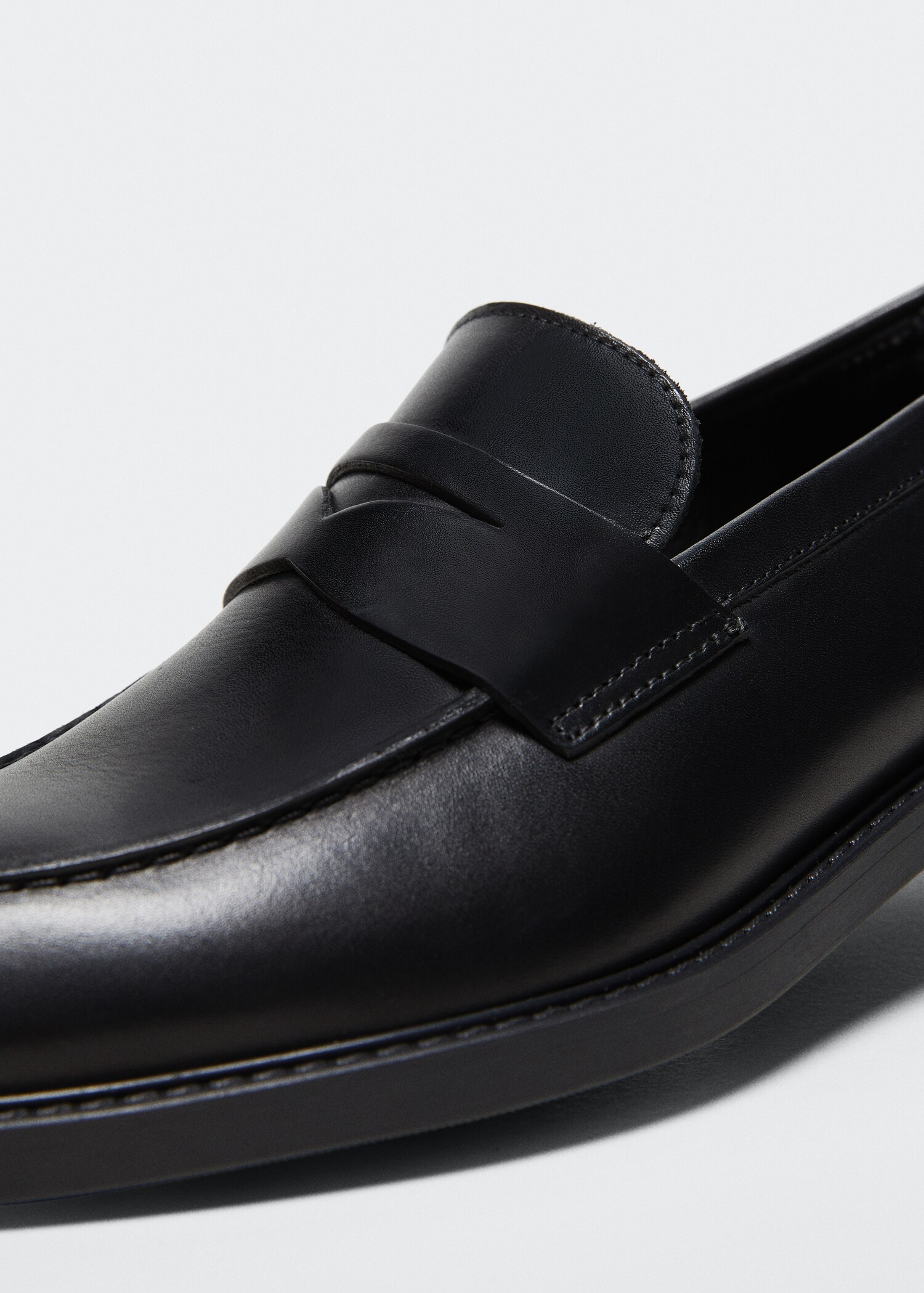 Leather penny loafers - Details of the article 3