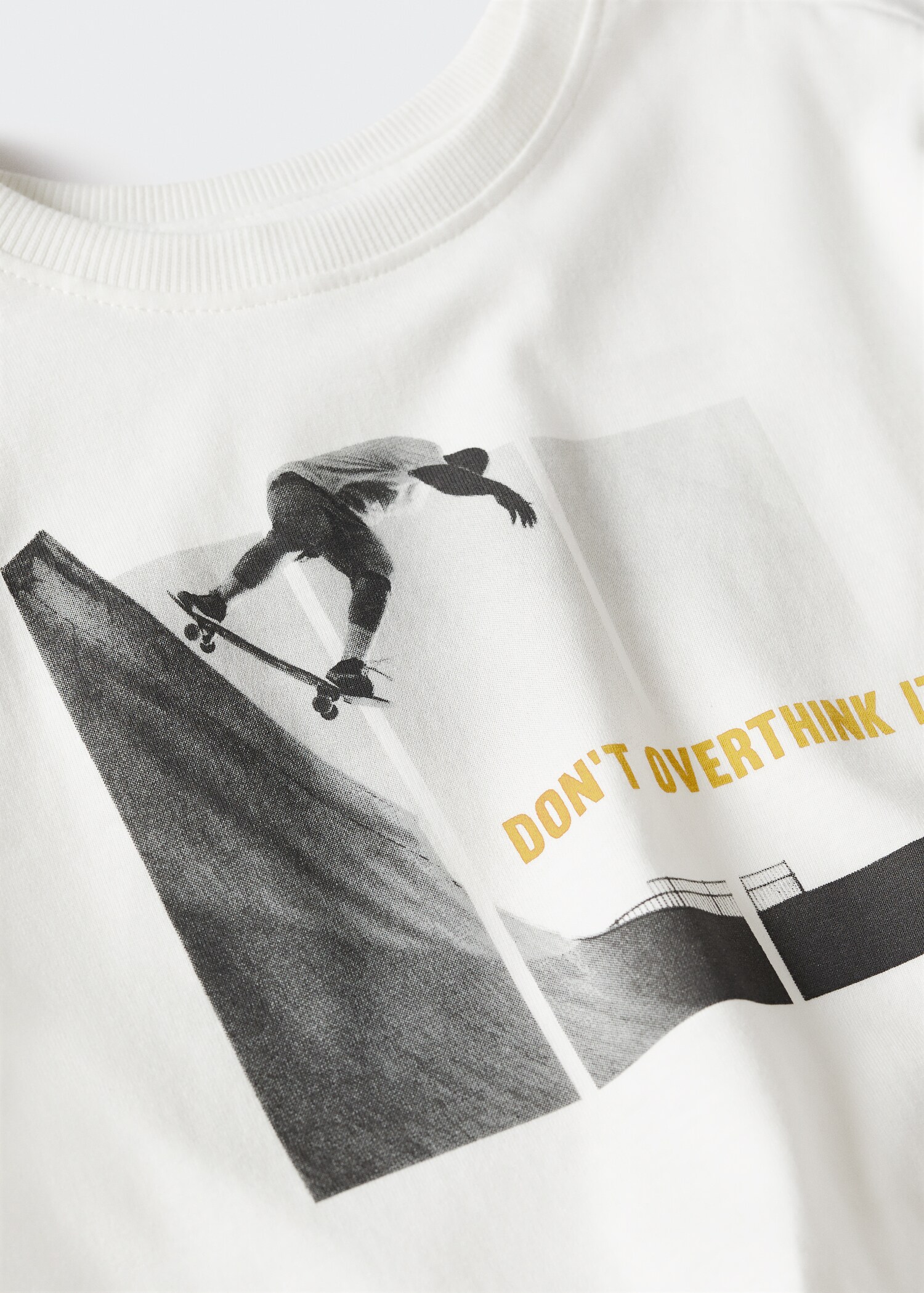 Printed long sleeve t-shirt - Details of the article 8