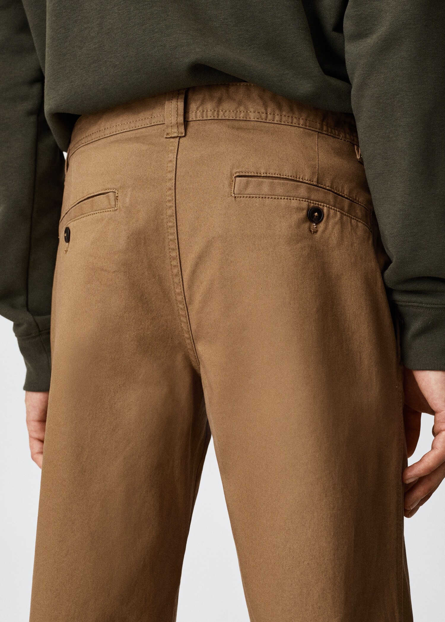 Straight-fit chino trousers - Details of the article 3