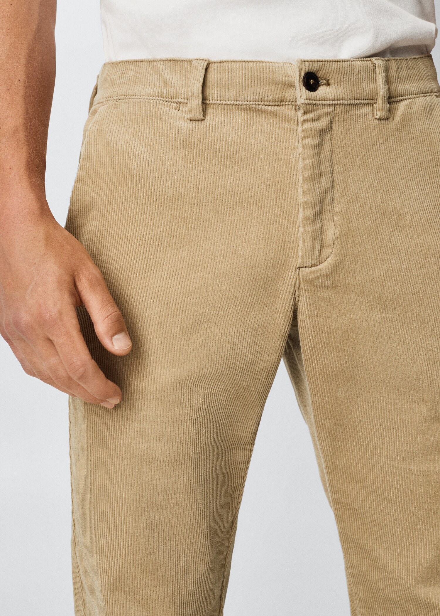 Tapered cropped corduroy trousers - Details of the article 1