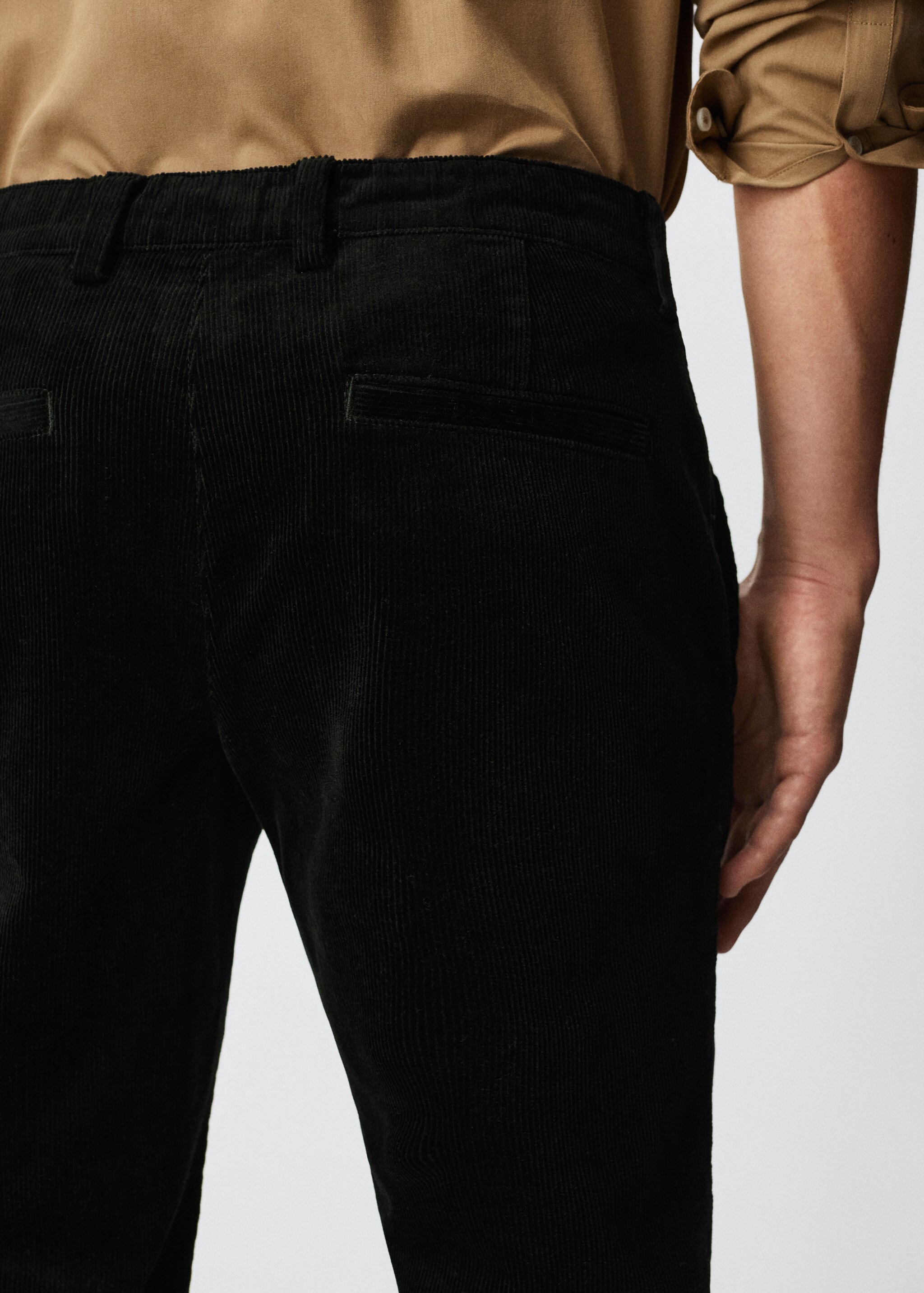 Tapered cropped corduroy trousers - Details of the article 3